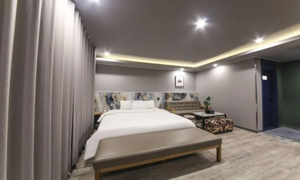 Bed in Daegu Seongseo Hotel Series 5.0