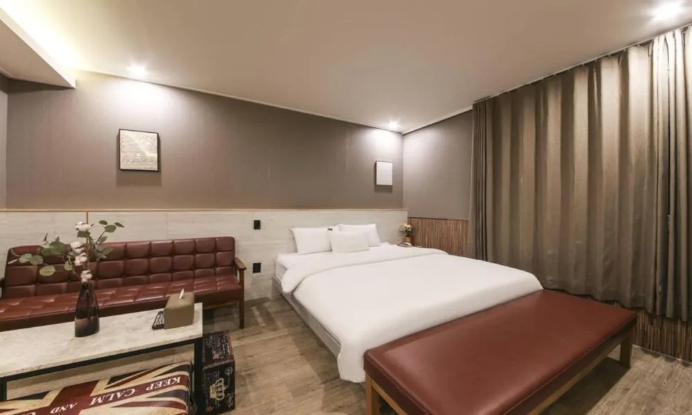 Bed in Daegu Seongseo Hotel Series 5.0