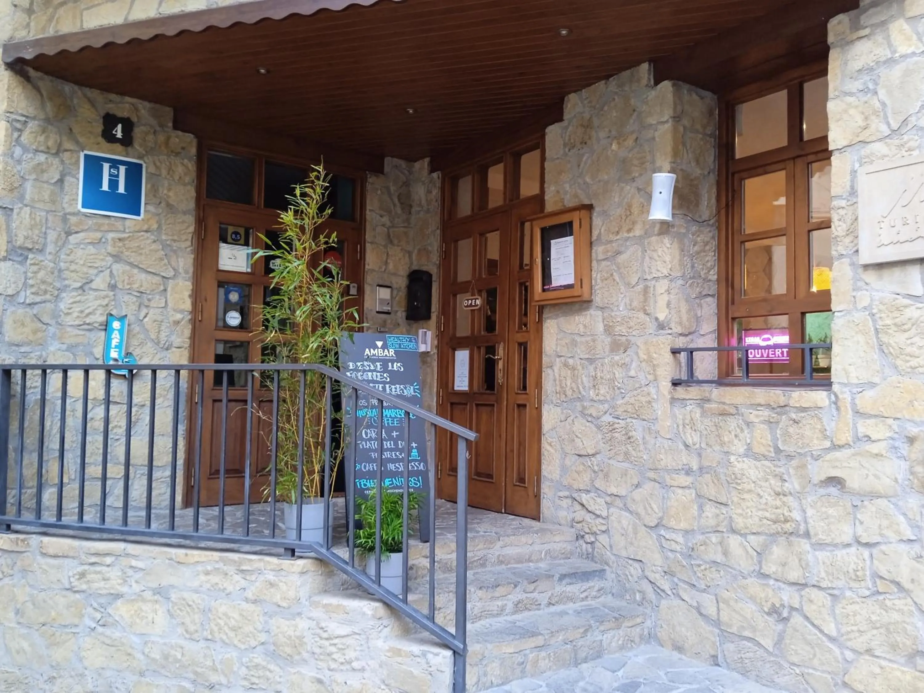 Facade/entrance in Marboré Hotel