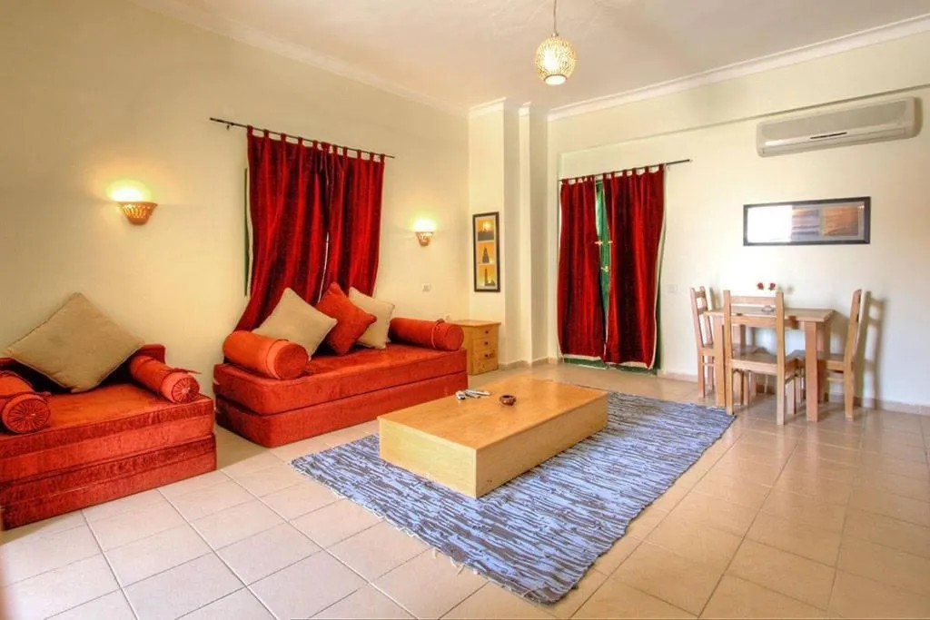 Living room in L'Oasis de Safaga Hotel