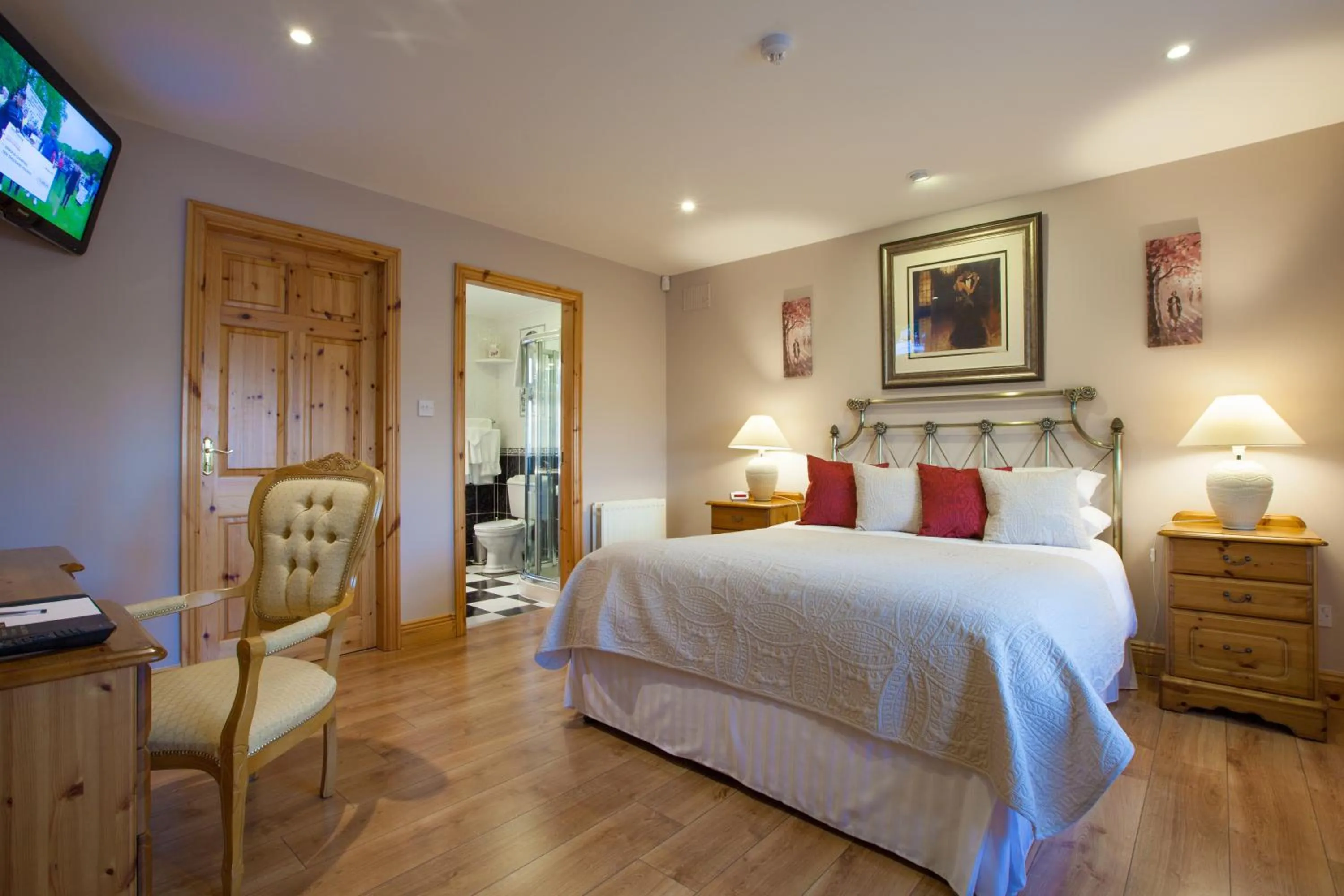 Bed in The Tides Ballybunion