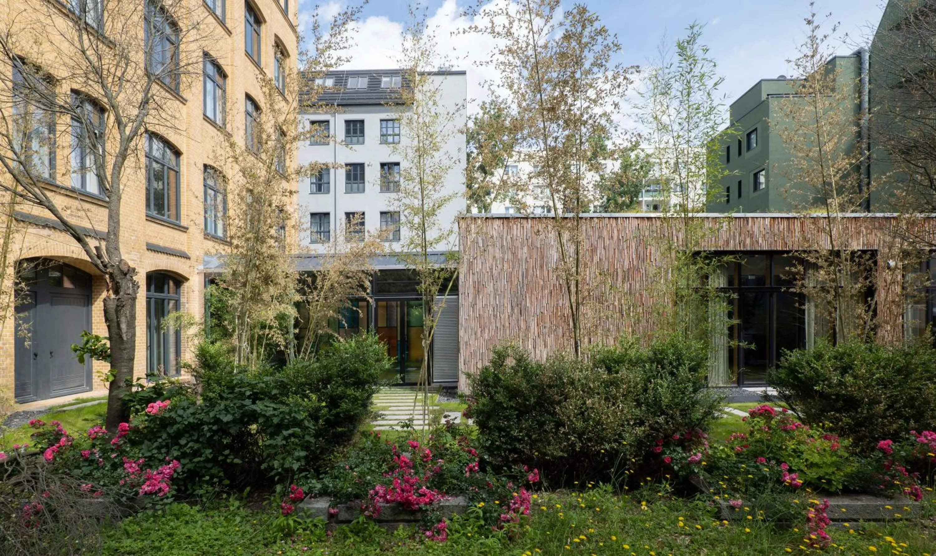 Garden in sly Berlin