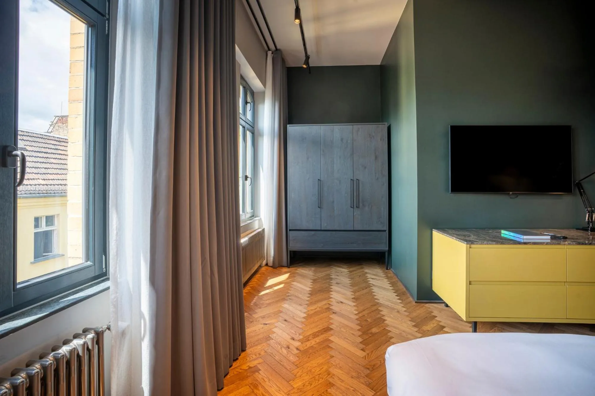 Bedroom, Bed in sly Berlin