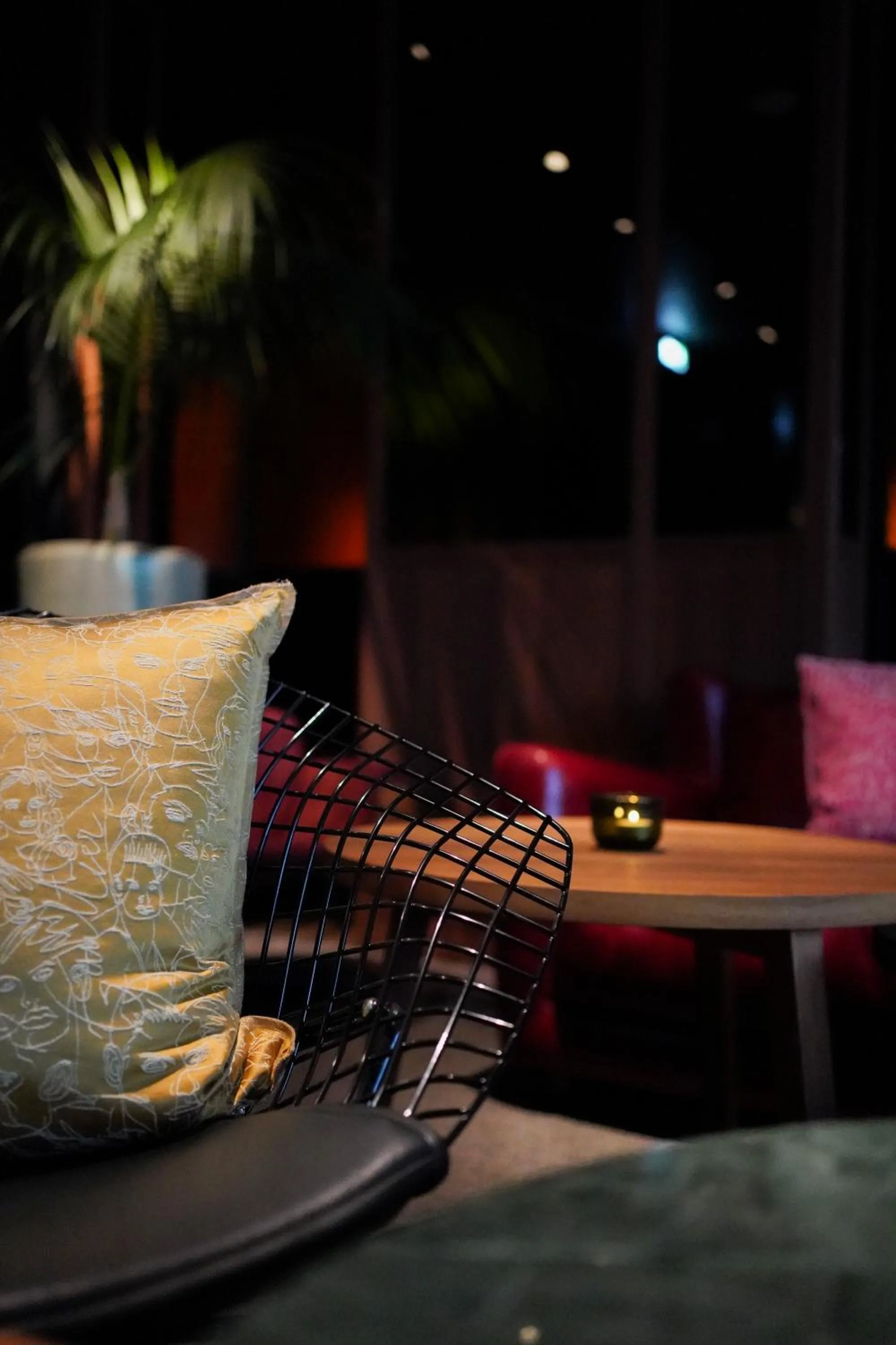 Lounge or bar in sly Berlin