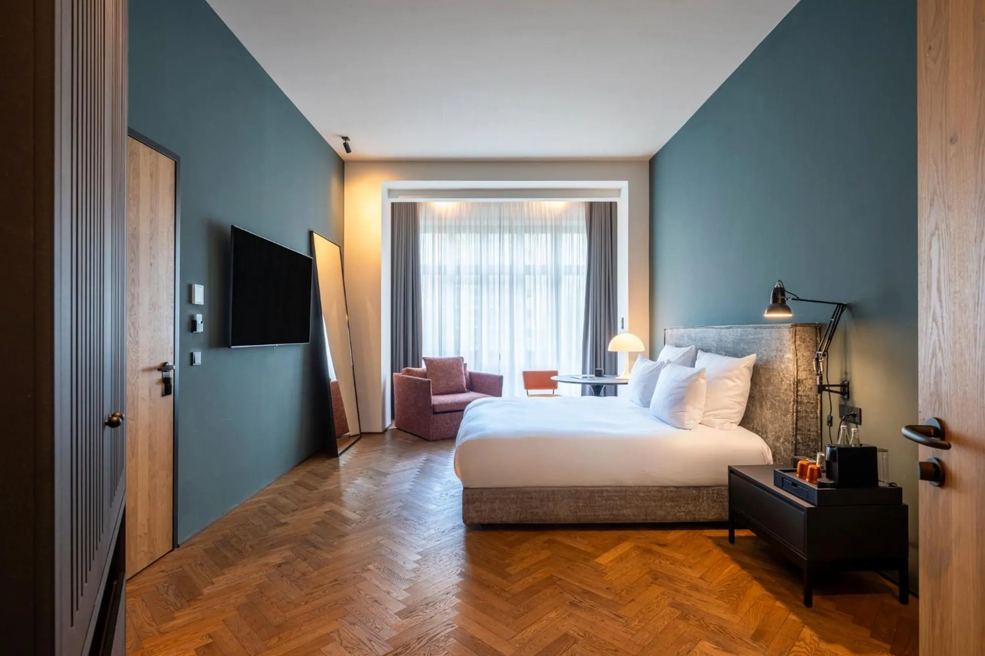 Photo of the whole room, Bed in sly Berlin