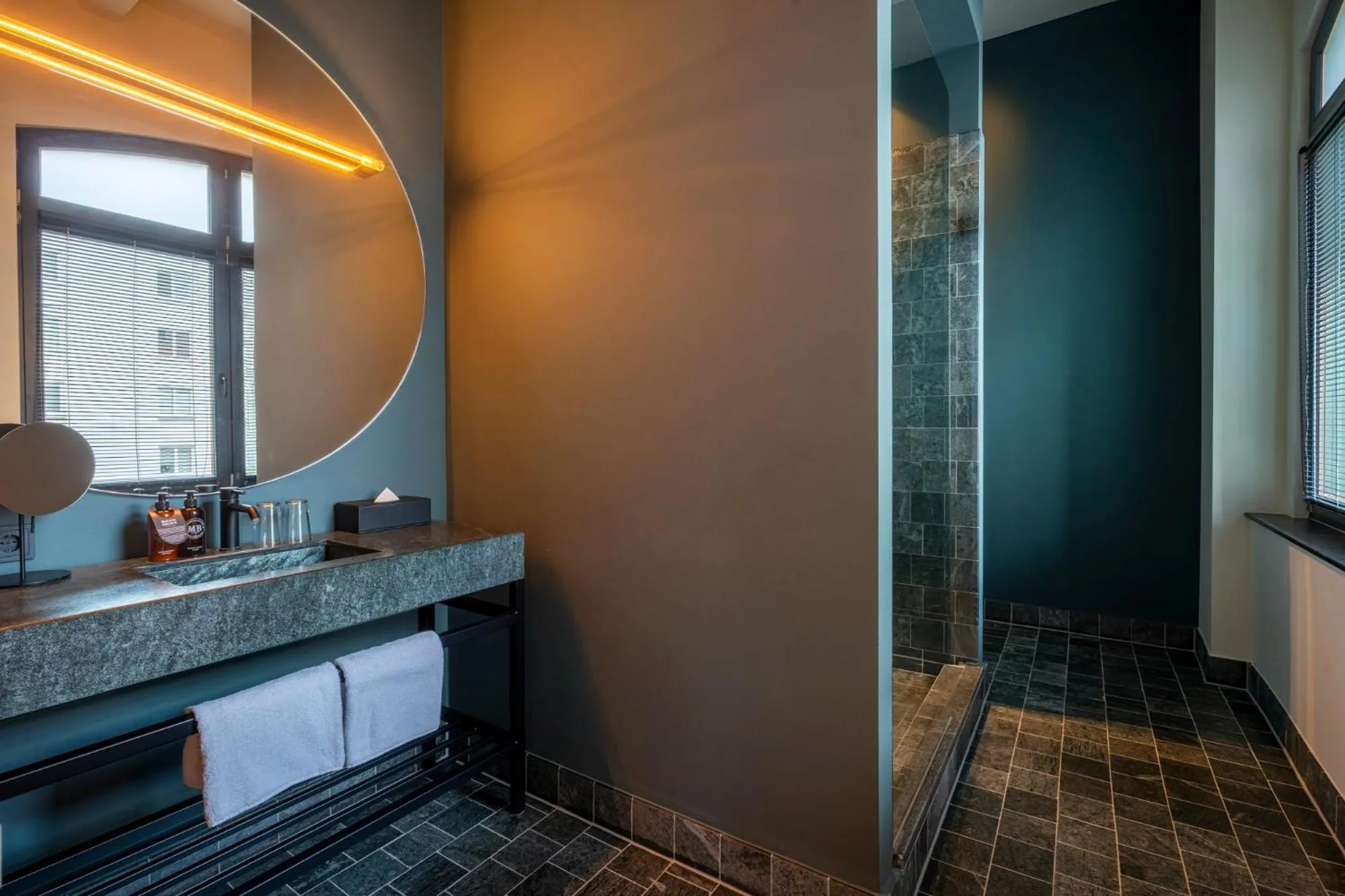 Bathroom in sly Berlin