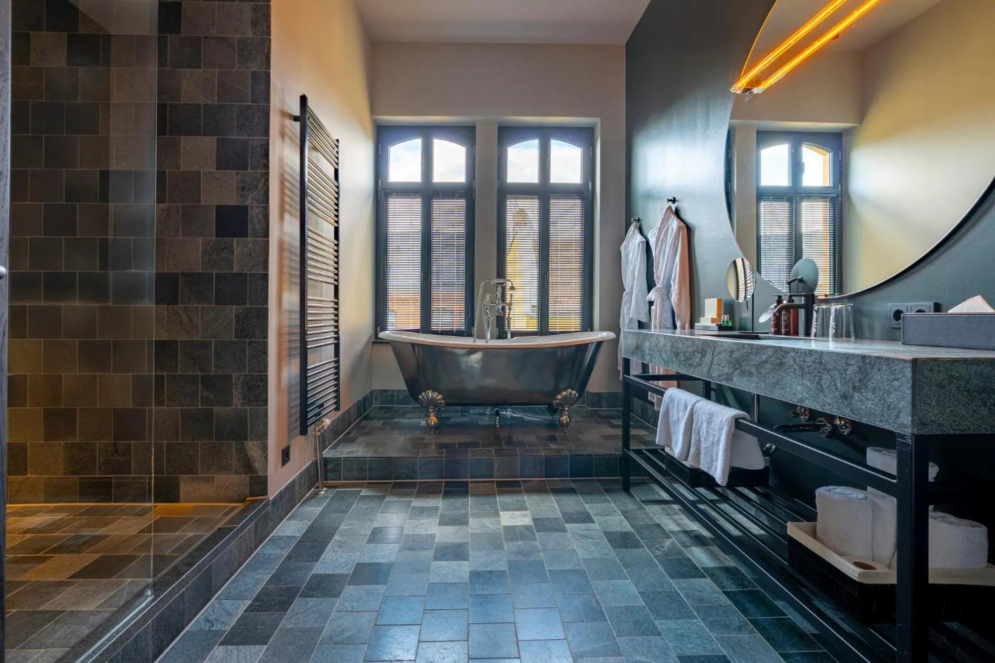 Bathroom in sly Berlin