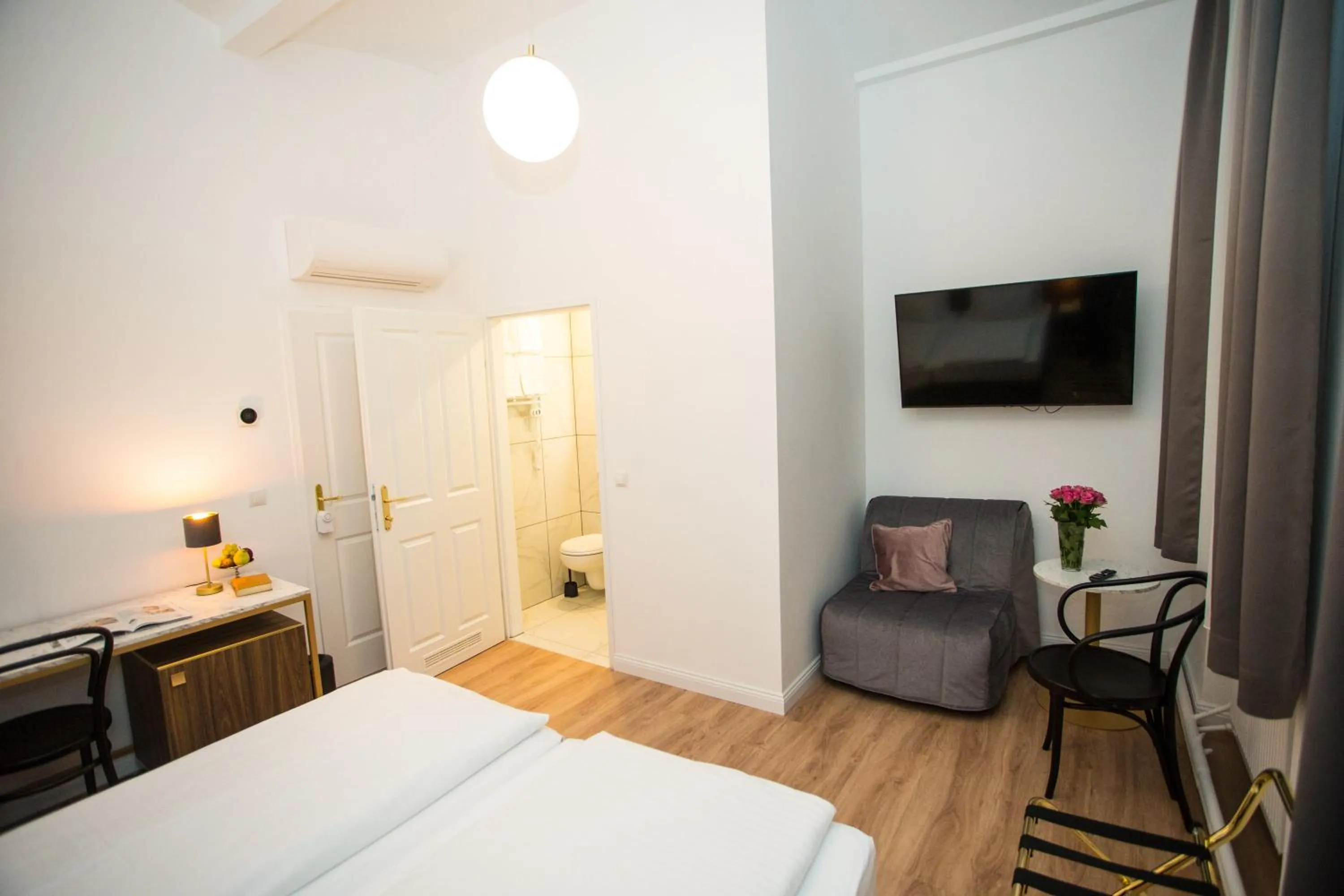 Bed in Pension Central I Self Check In