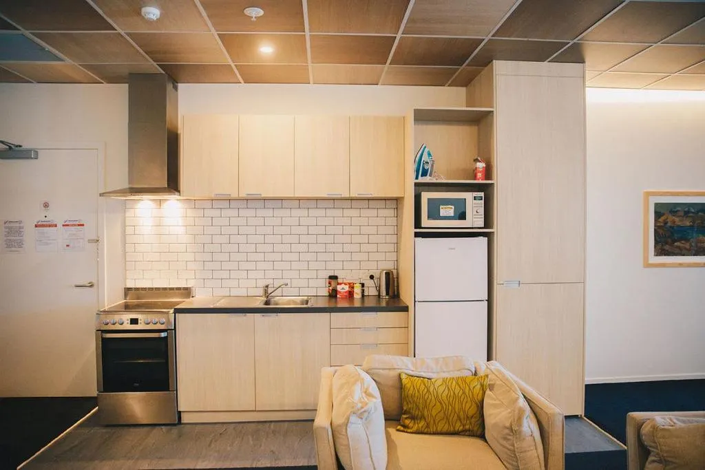 Kitchen or kitchenette in Liberty Apartment Hotel