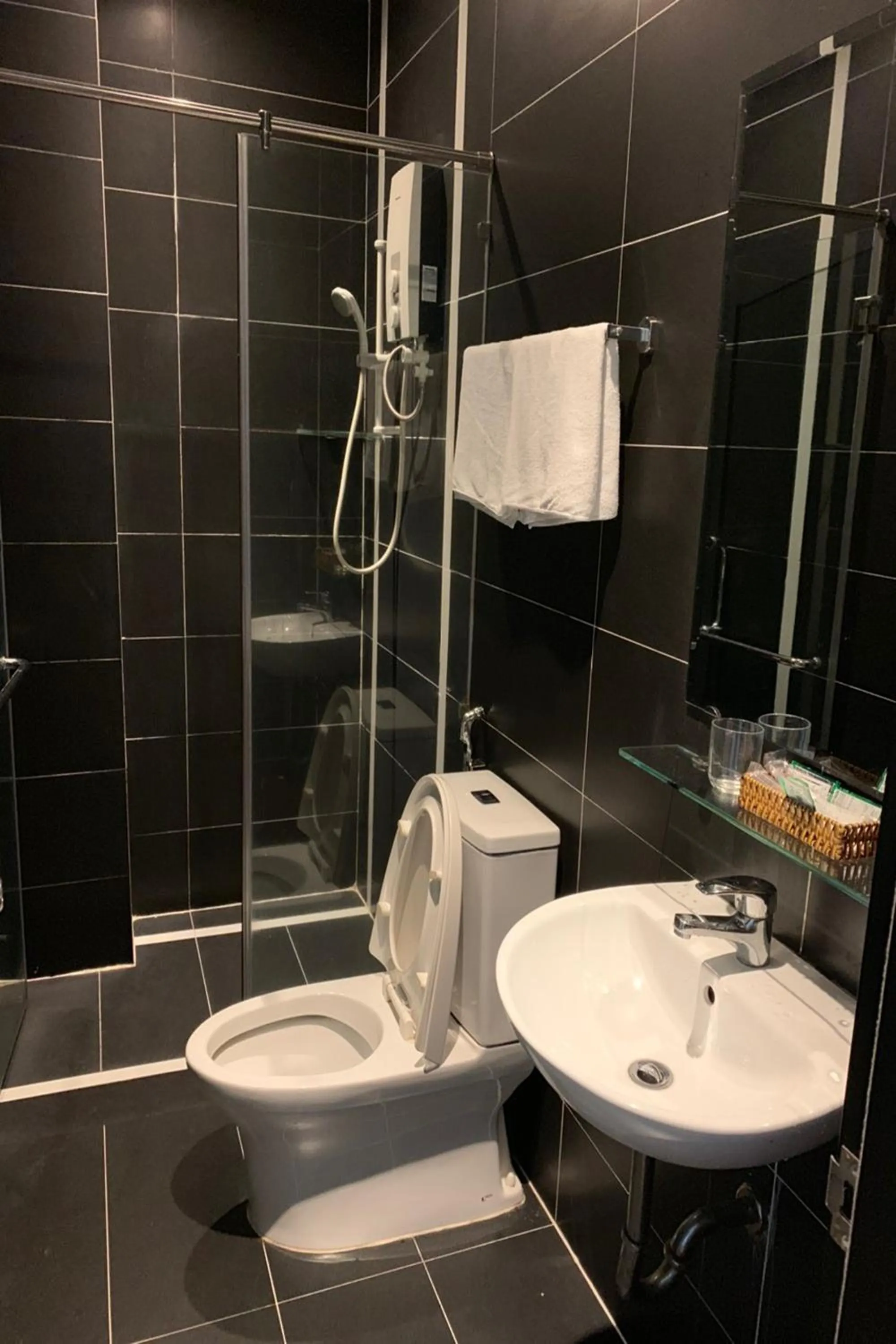 Shower in Gia Huyen Hotel