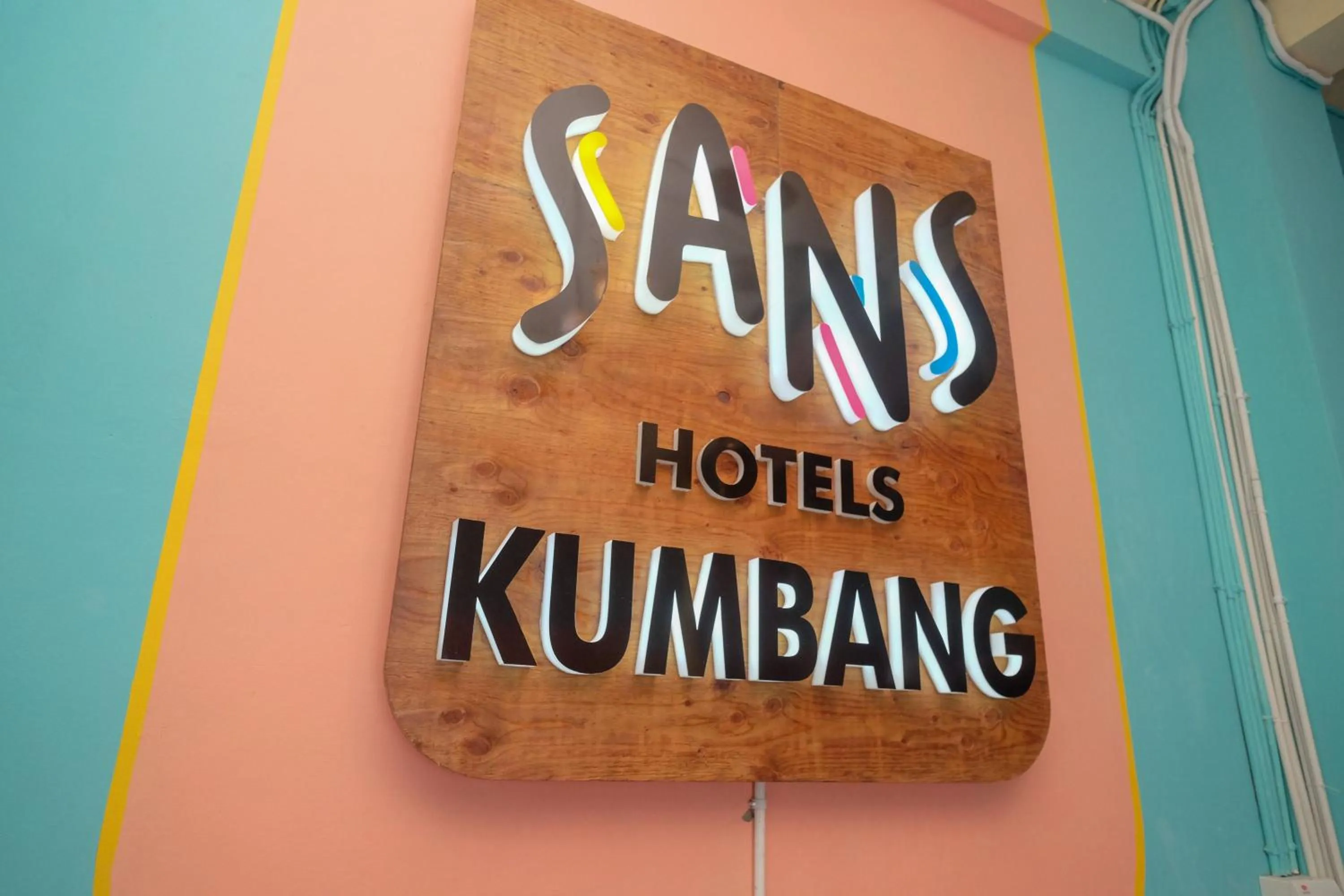 Property building in Sans Hotel Kumbang Yogyakarta by RedDoorz