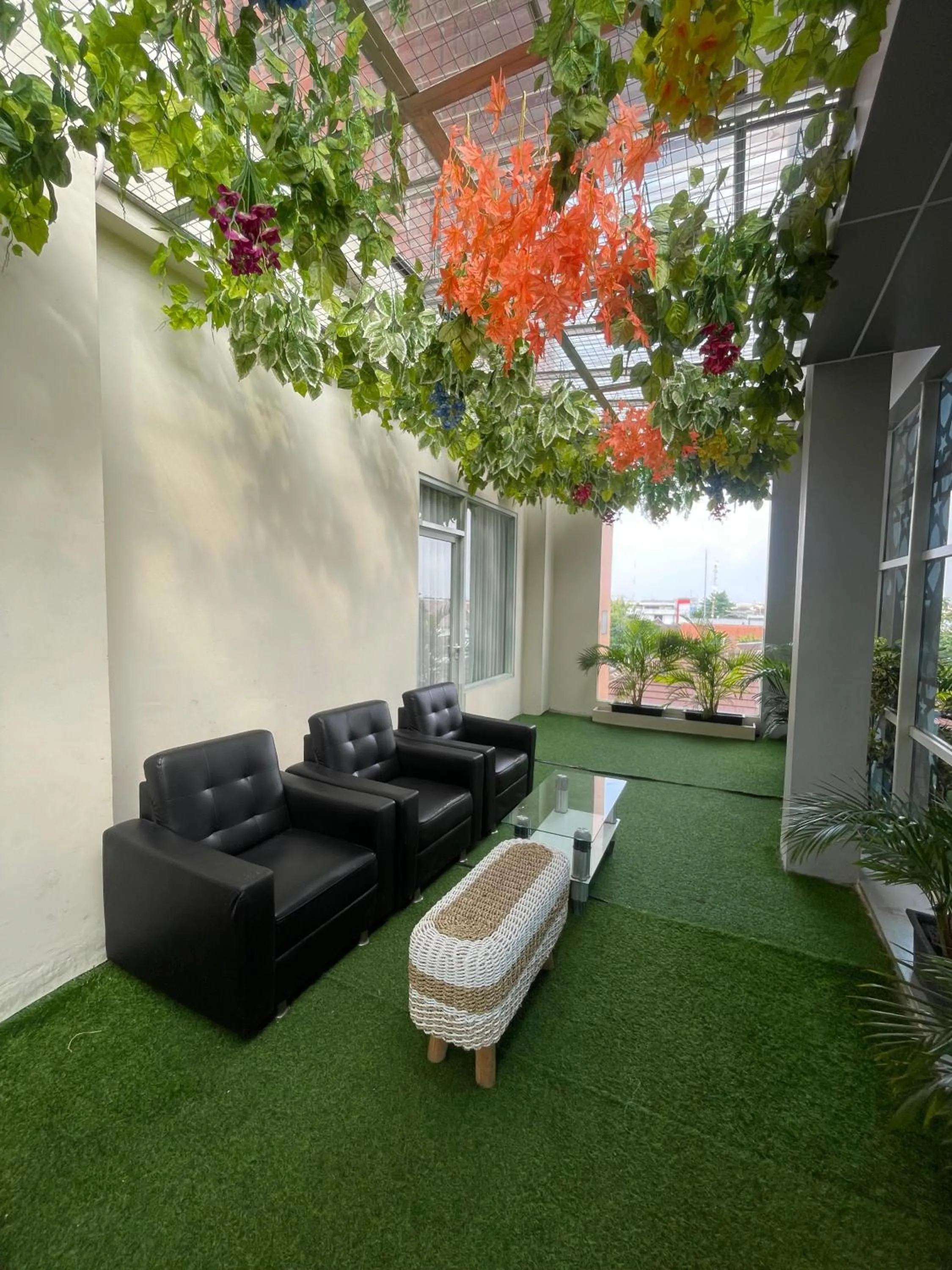 Day in Solo Grand City