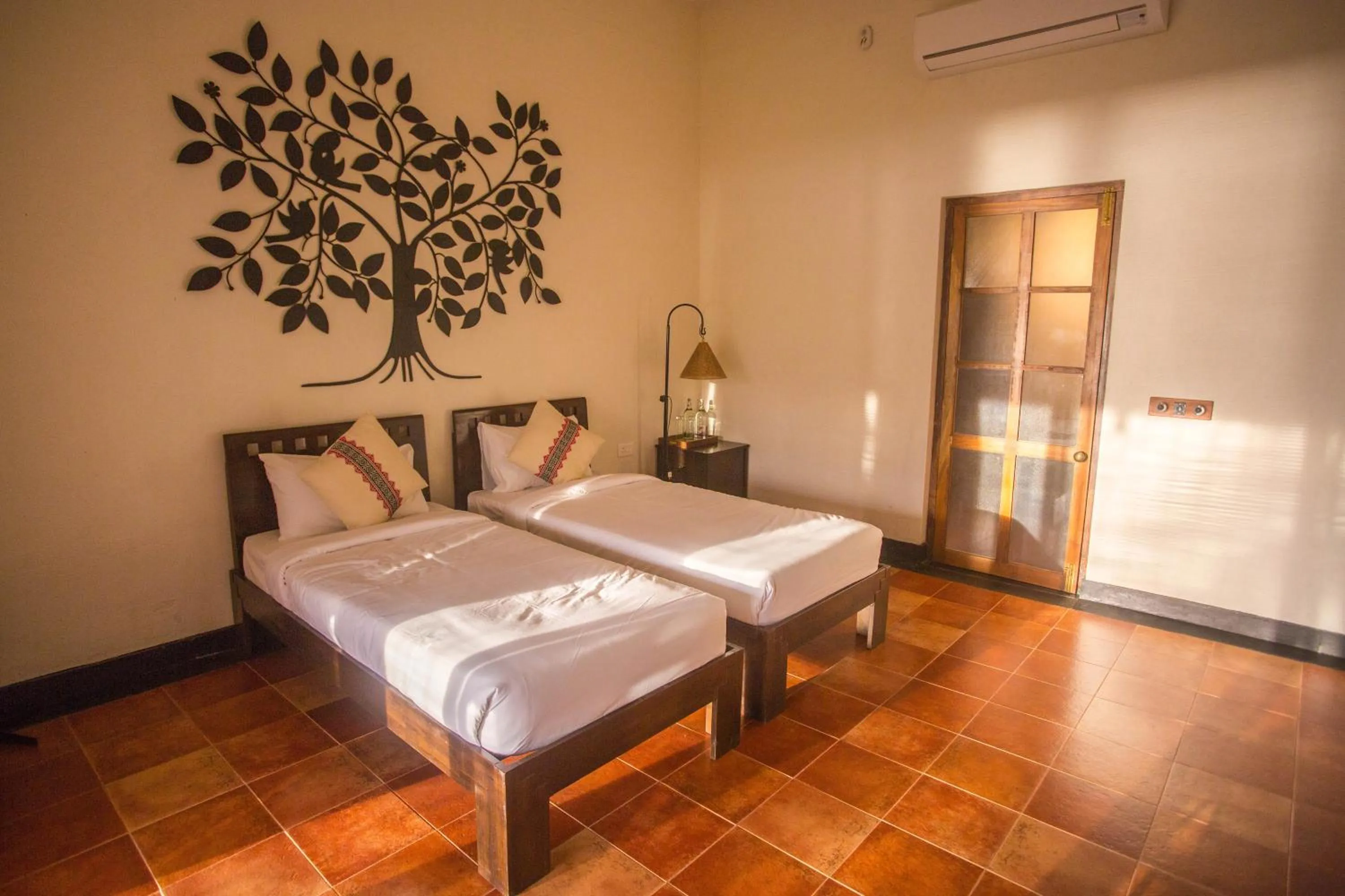 Bed in Baymaas LakeHouse