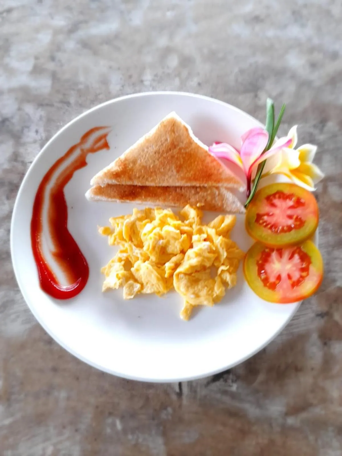 Breakfast in Penida Hills