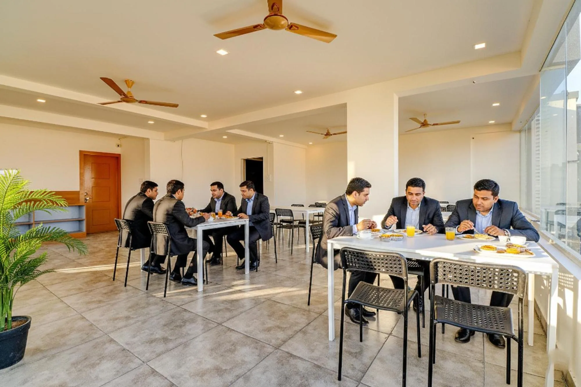 Restaurant/places to eat in FabHotel Rotano Grand - Nr Marathahalli Bridge