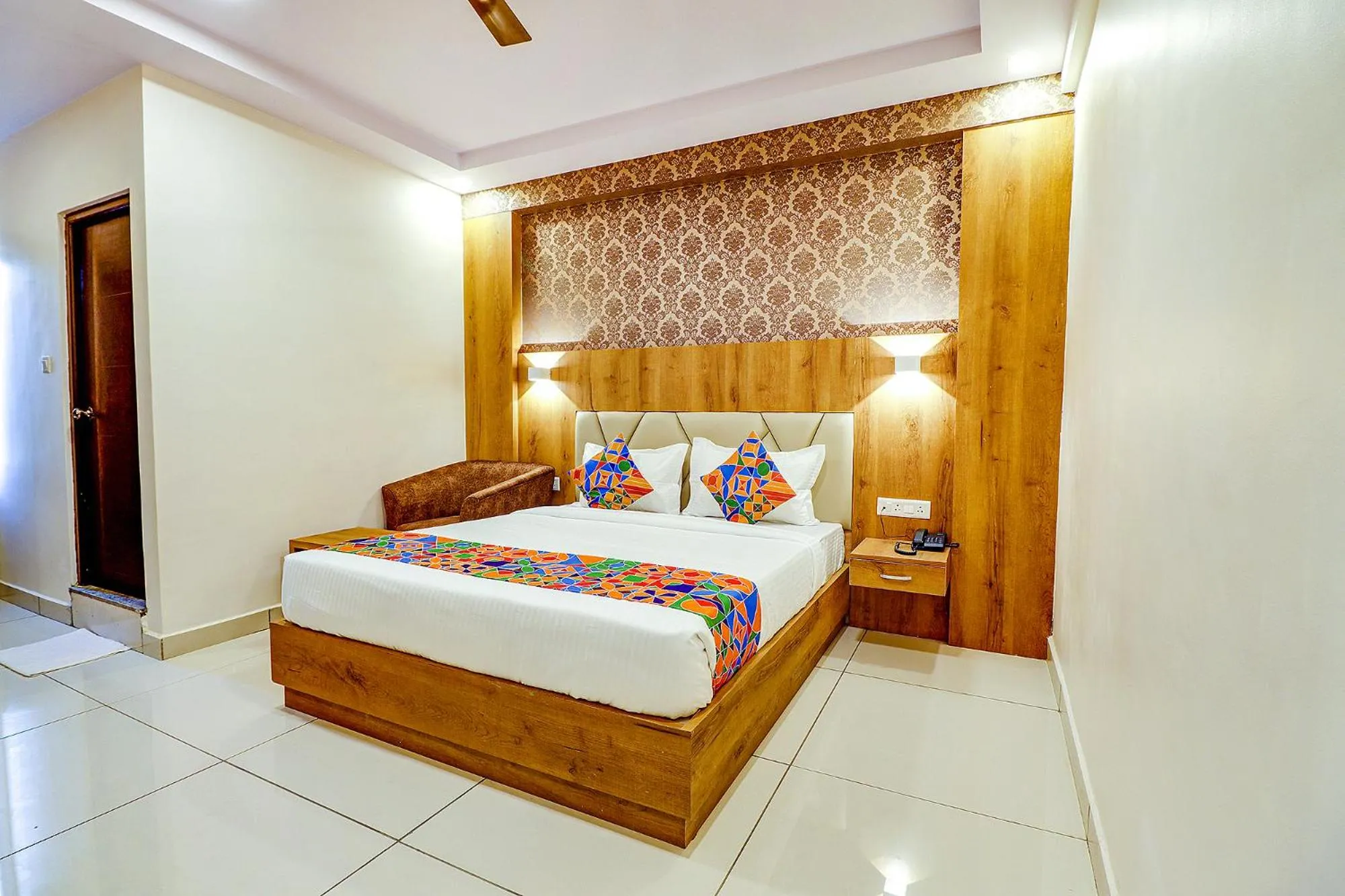 Bed in FabHotel Rotano Grand - Nr Marathahalli Bridge