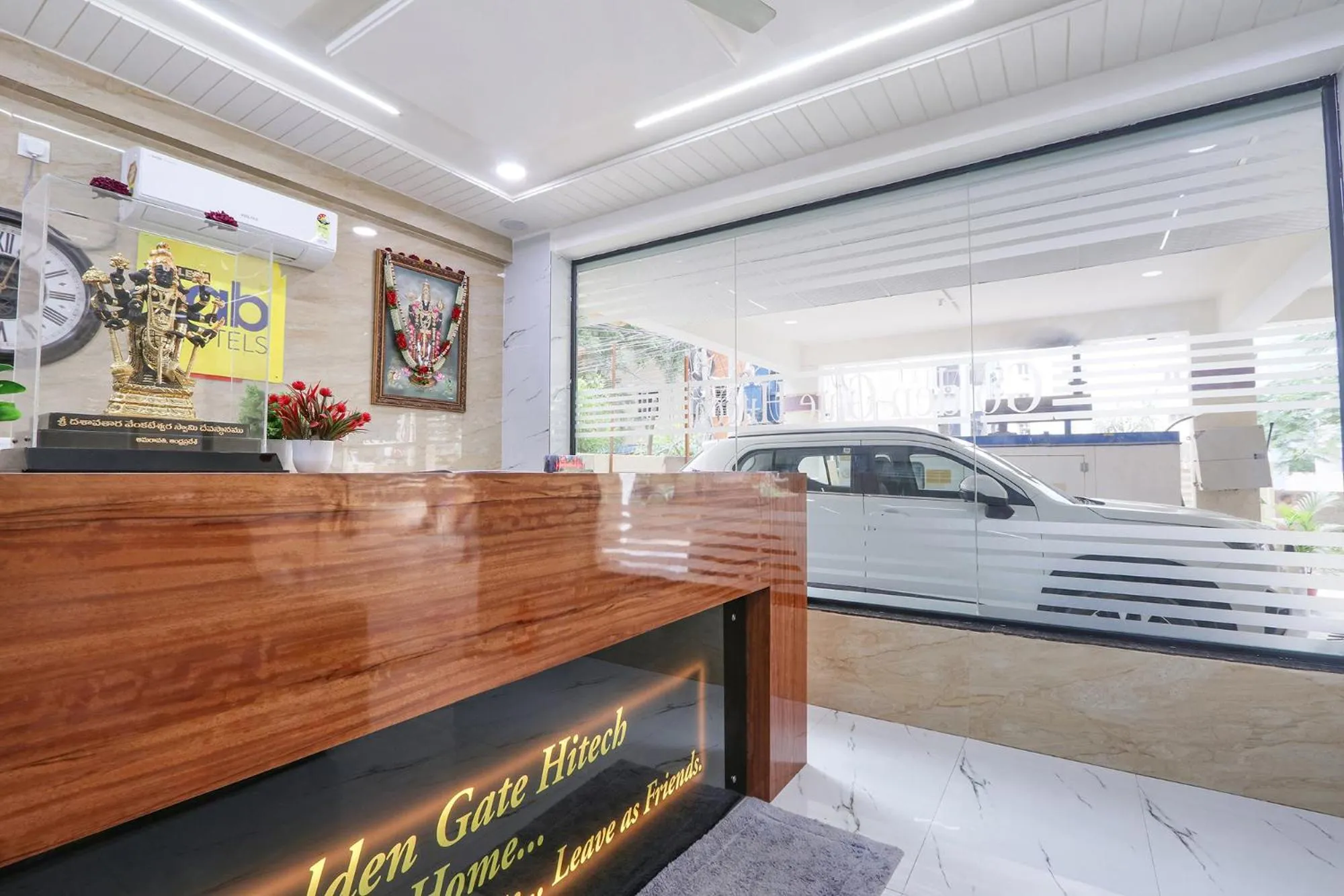 Lobby or reception in FabHotel Golden Hitech - Nr Hitech City