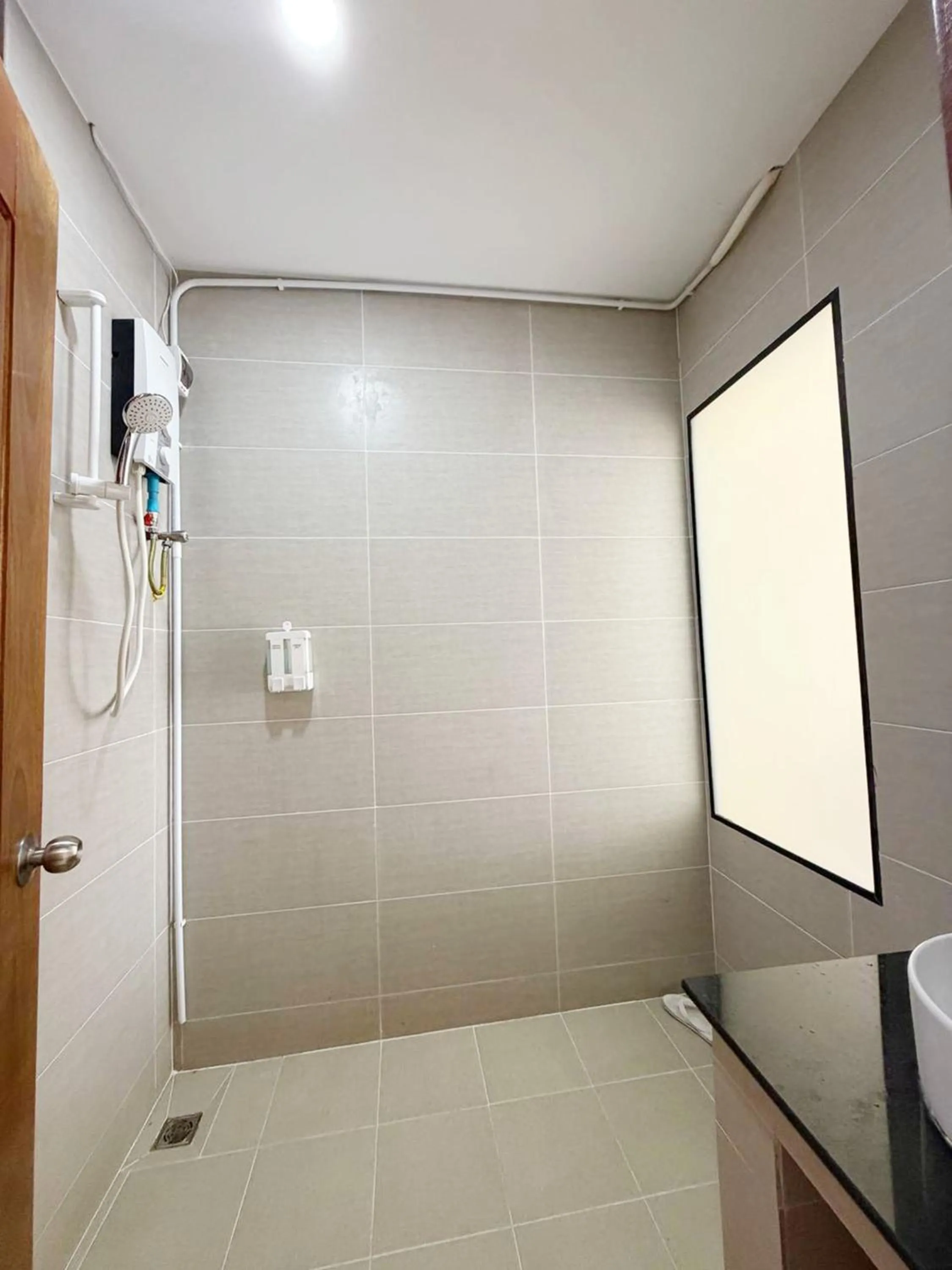 Shower in O Mary River Resort