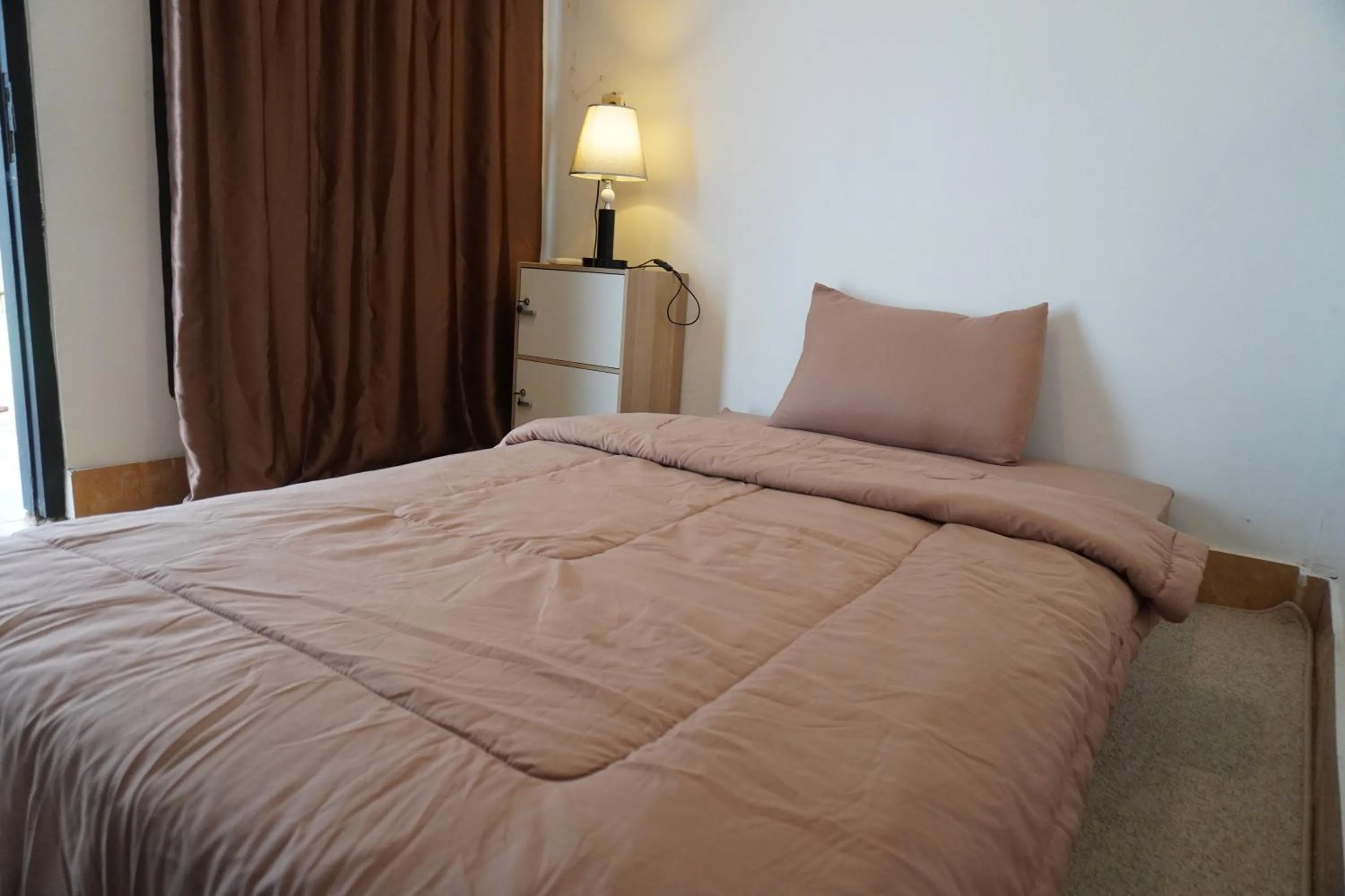 Bed in Indonesia Backpacker Hostels