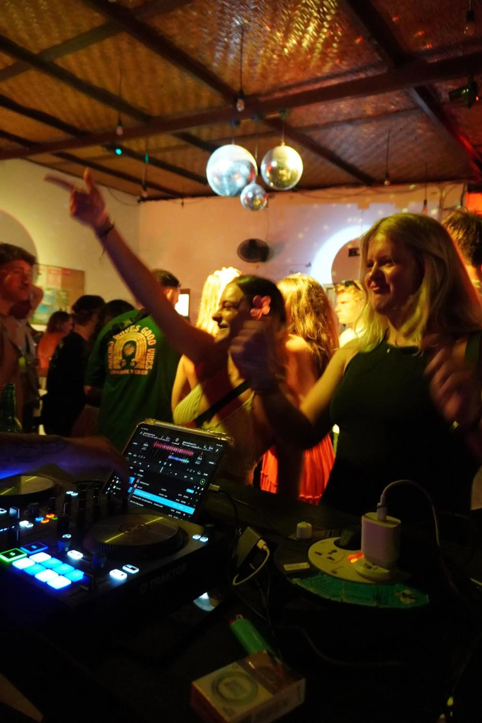 Nightclub / DJ in Indonesia Backpacker Hostels