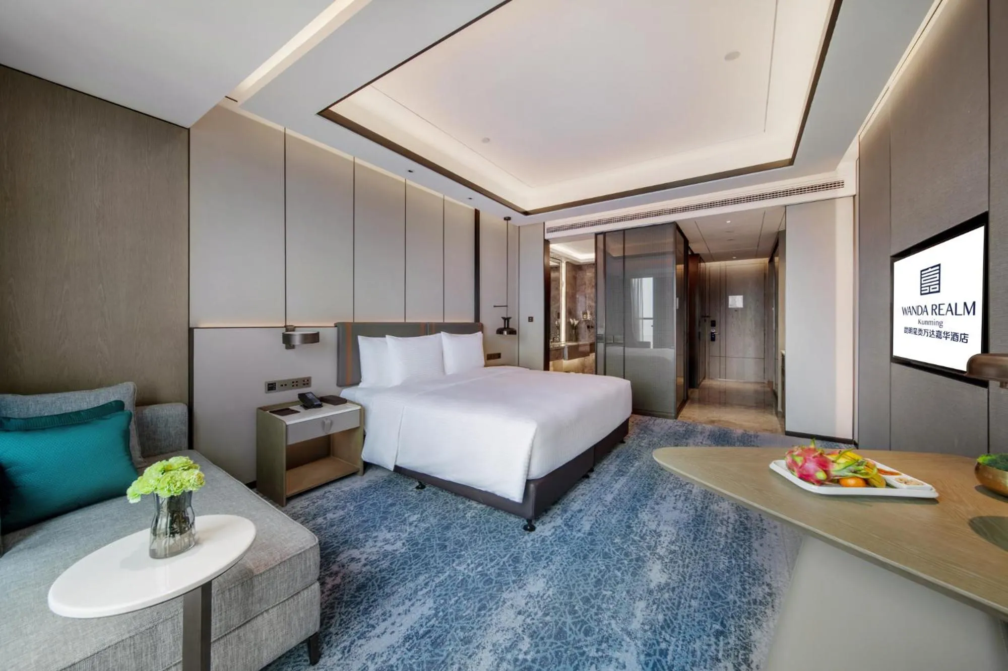 Bedroom, Bed in Wanda Realm Kunming