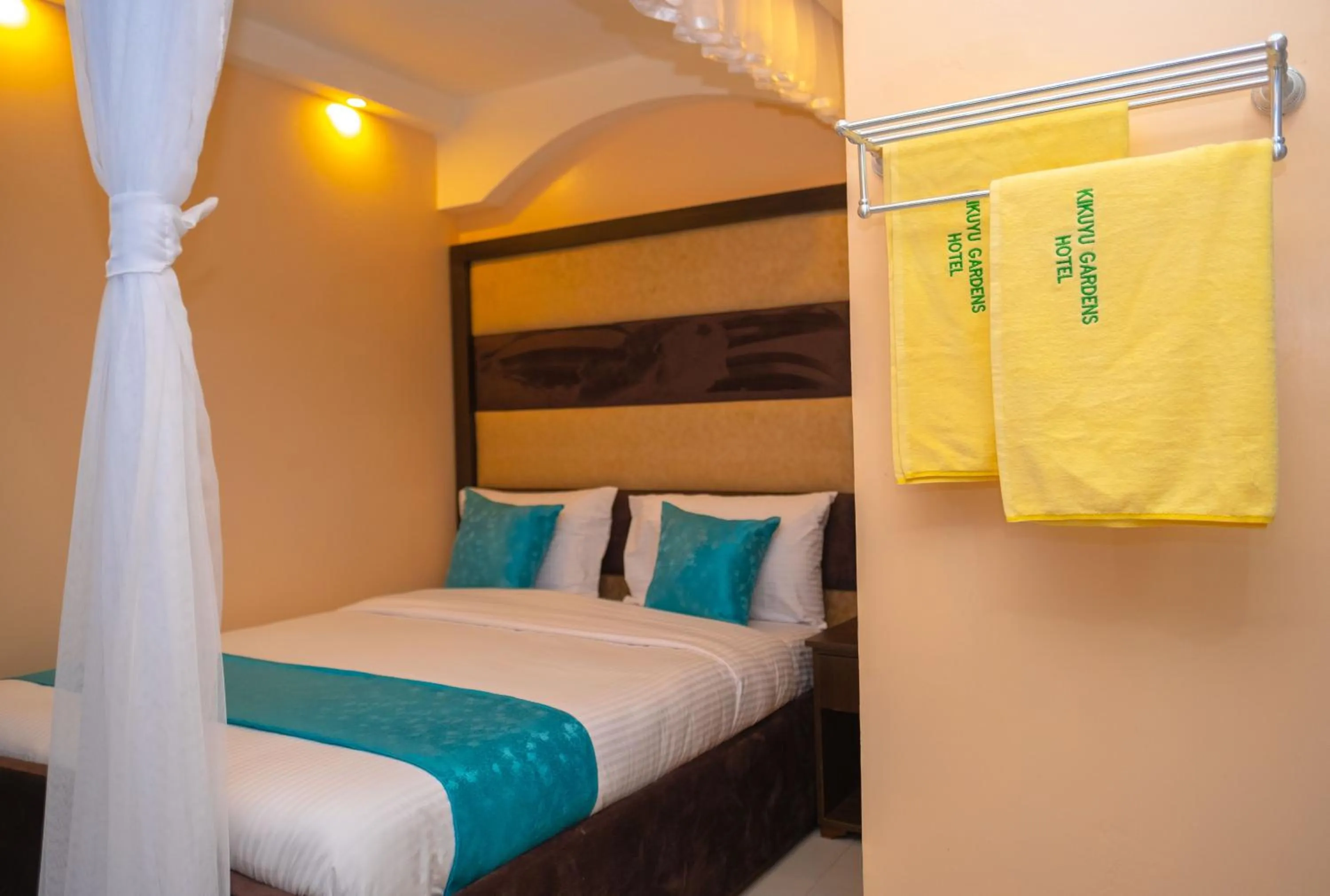 Bed in Gardens Executive Suites