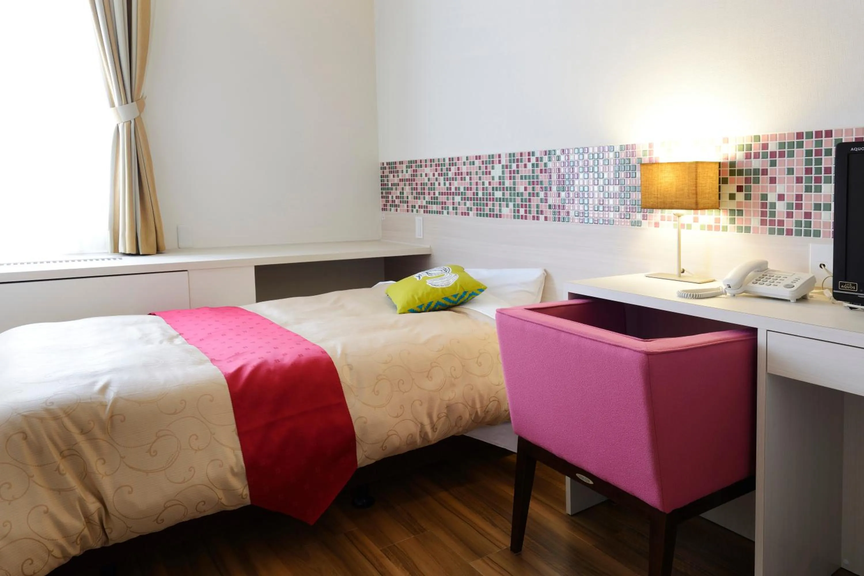 Bed in Hotel Seiryu Japanese Spa inn with spectacular view in Osaka