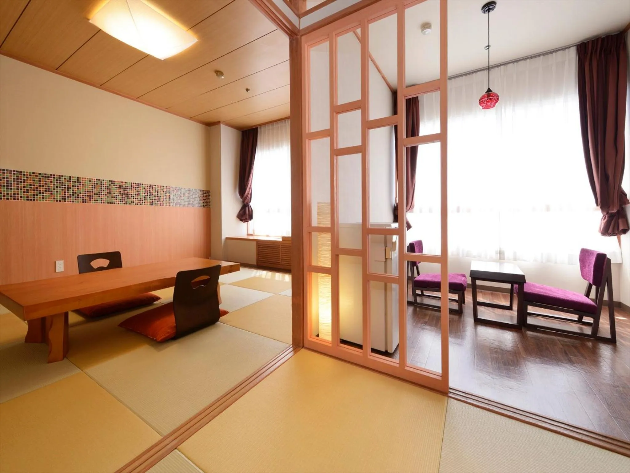 Photo of the whole room in Hotel Seiryu Japanese Spa inn with spectacular view in Osaka