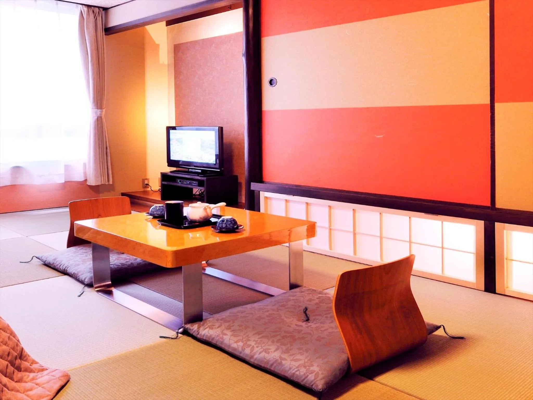 Photo of the whole room in Hotel Seiryu Japanese Spa inn with spectacular view in Osaka