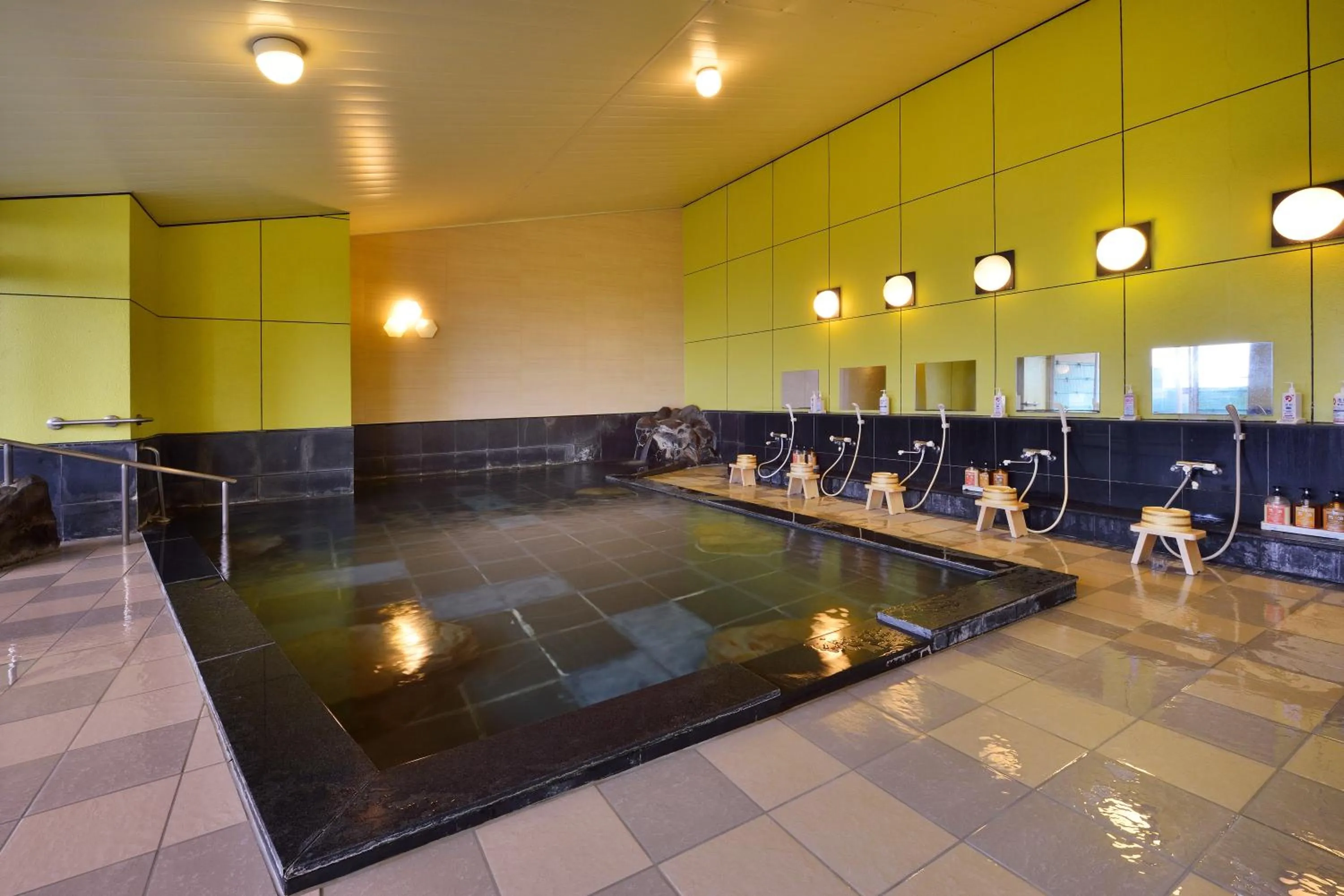 Hot Spring Bath in Hotel Seiryu Japanese Spa inn with spectacular view in Osaka