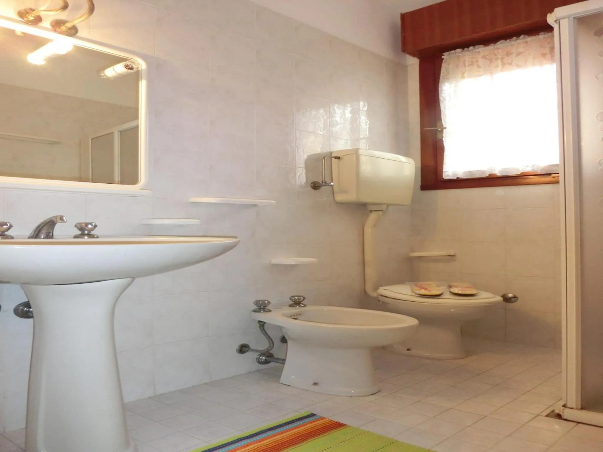 Toilet in Bright flat in residence with pool - Beahost