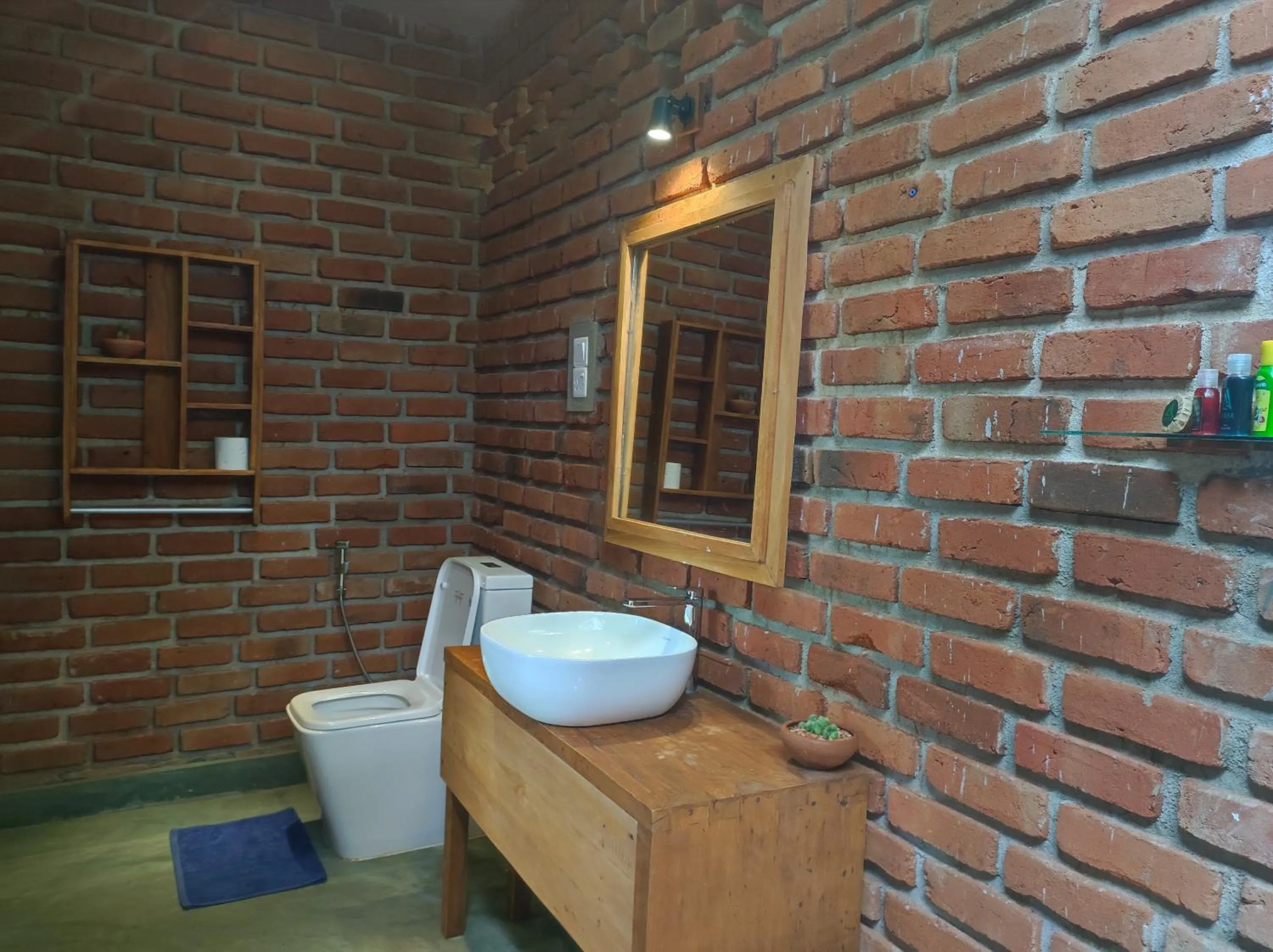 Toilet in Gabaa Resort & Spa - Habarana