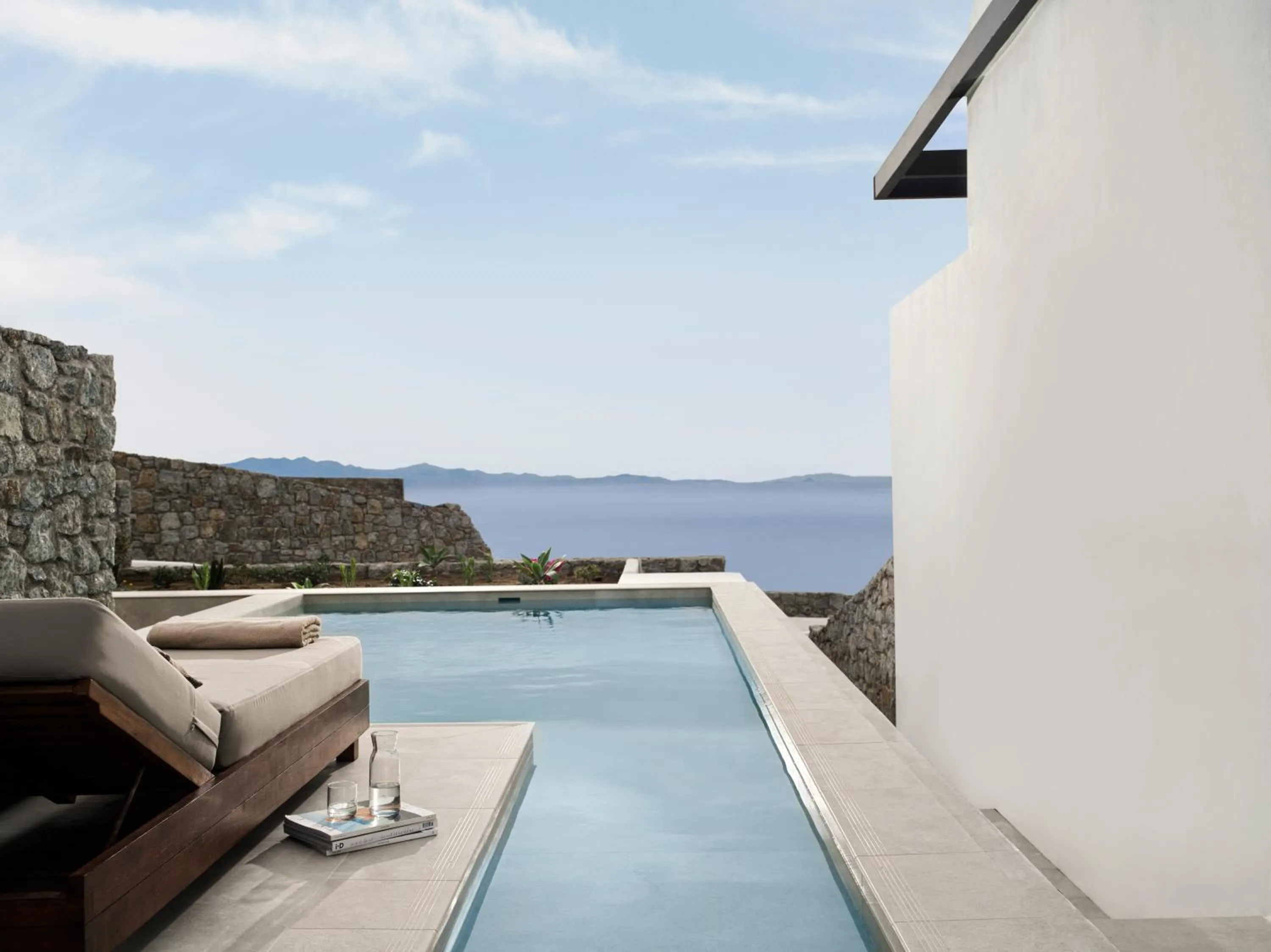 Patio in Ezio Bo Luxury Living