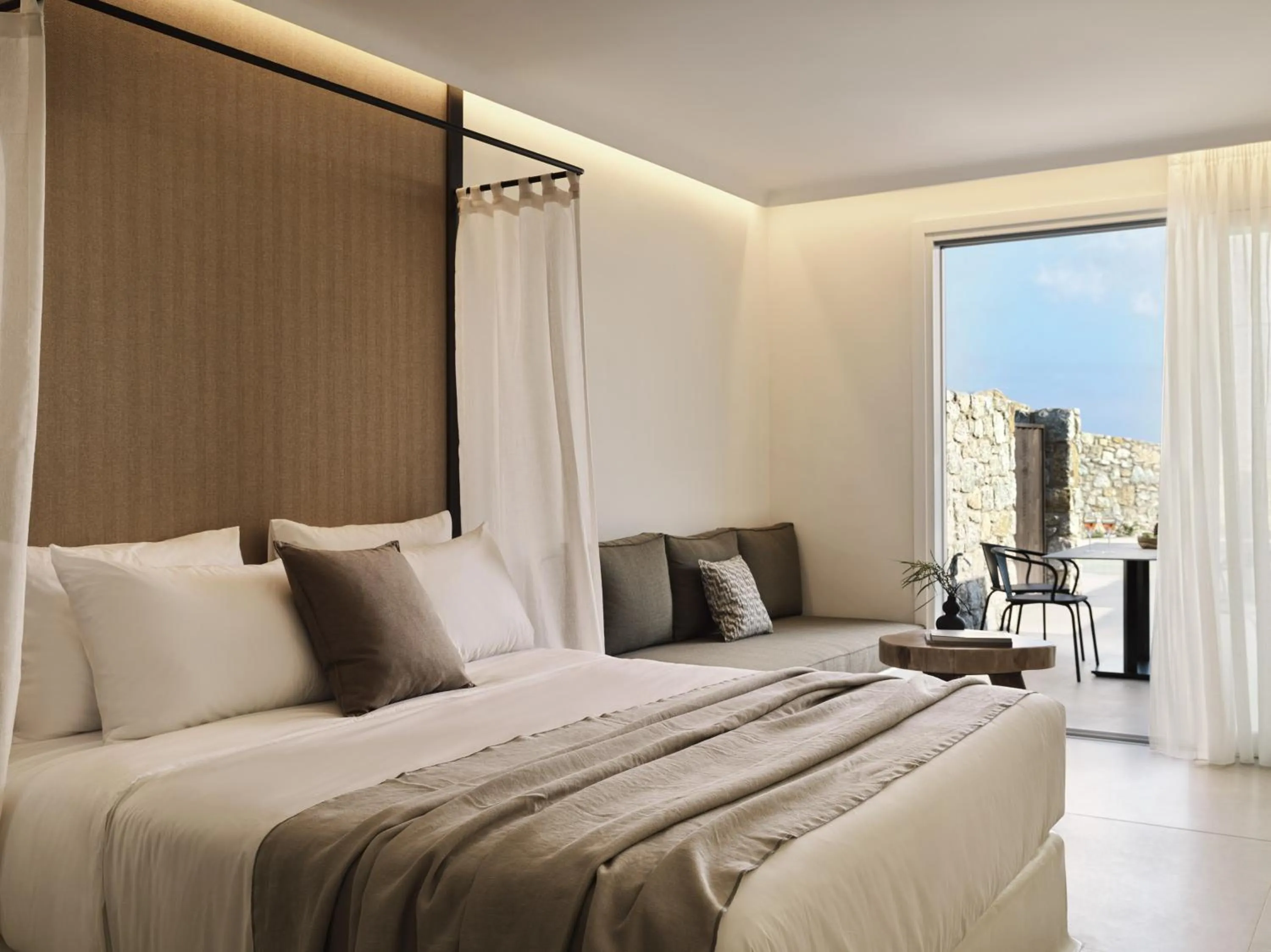 Bed in Ezio Bo Luxury Living