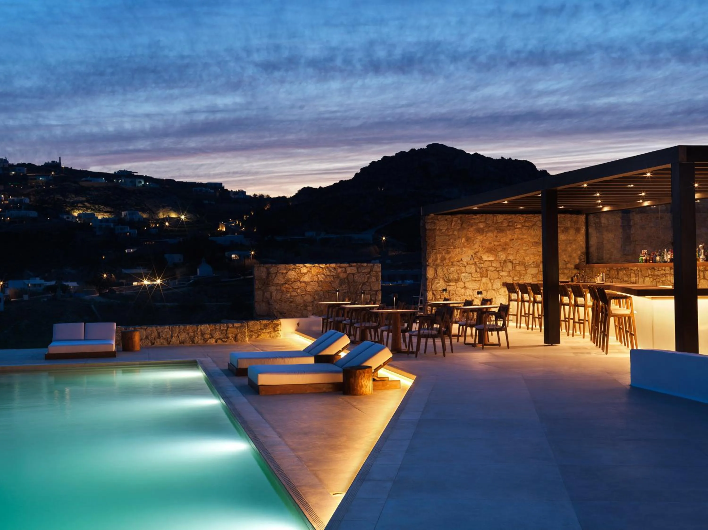 Night in Ezio Bo Luxury Living