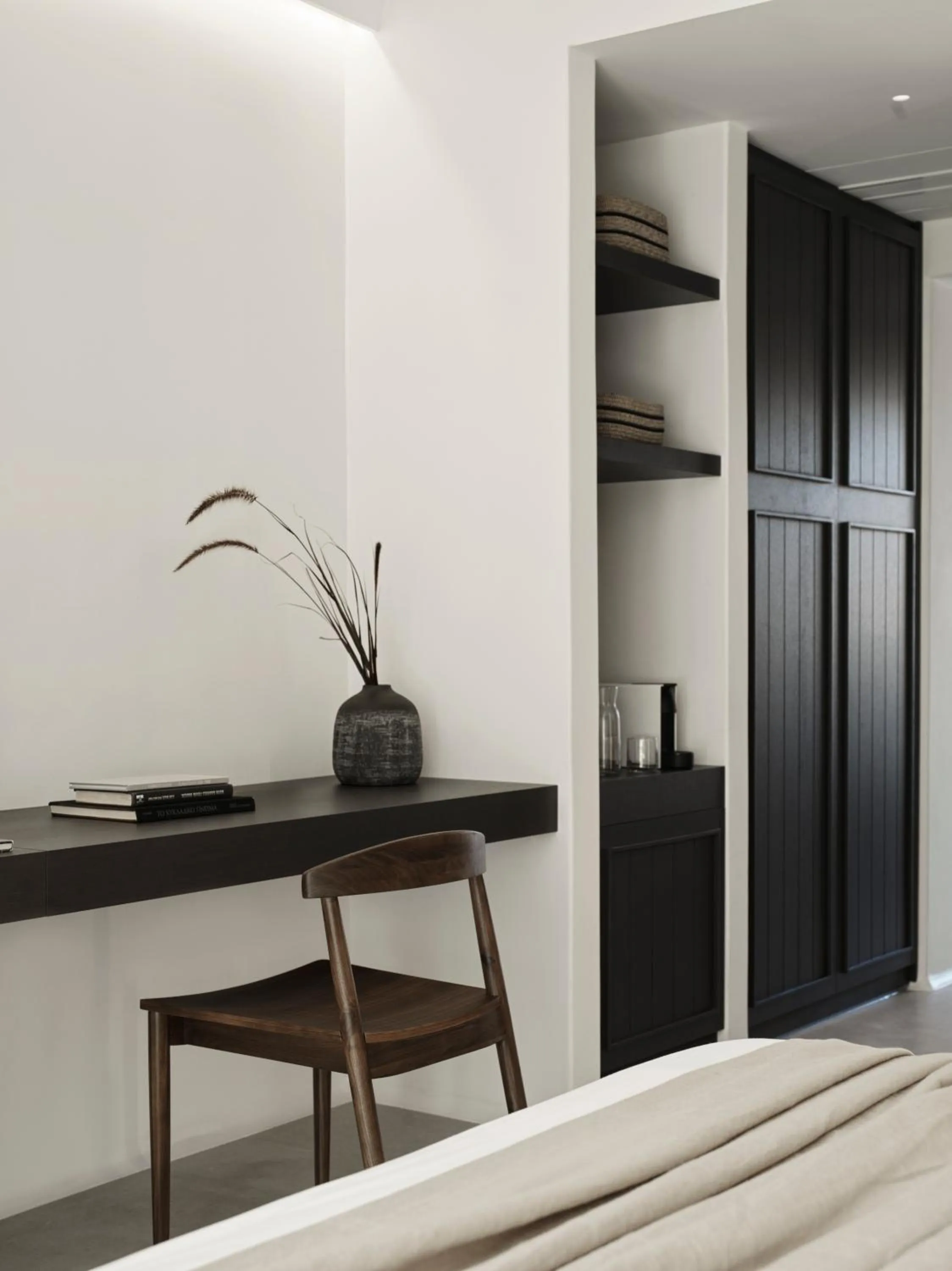 hair dresser in Ezio Bo Luxury Living