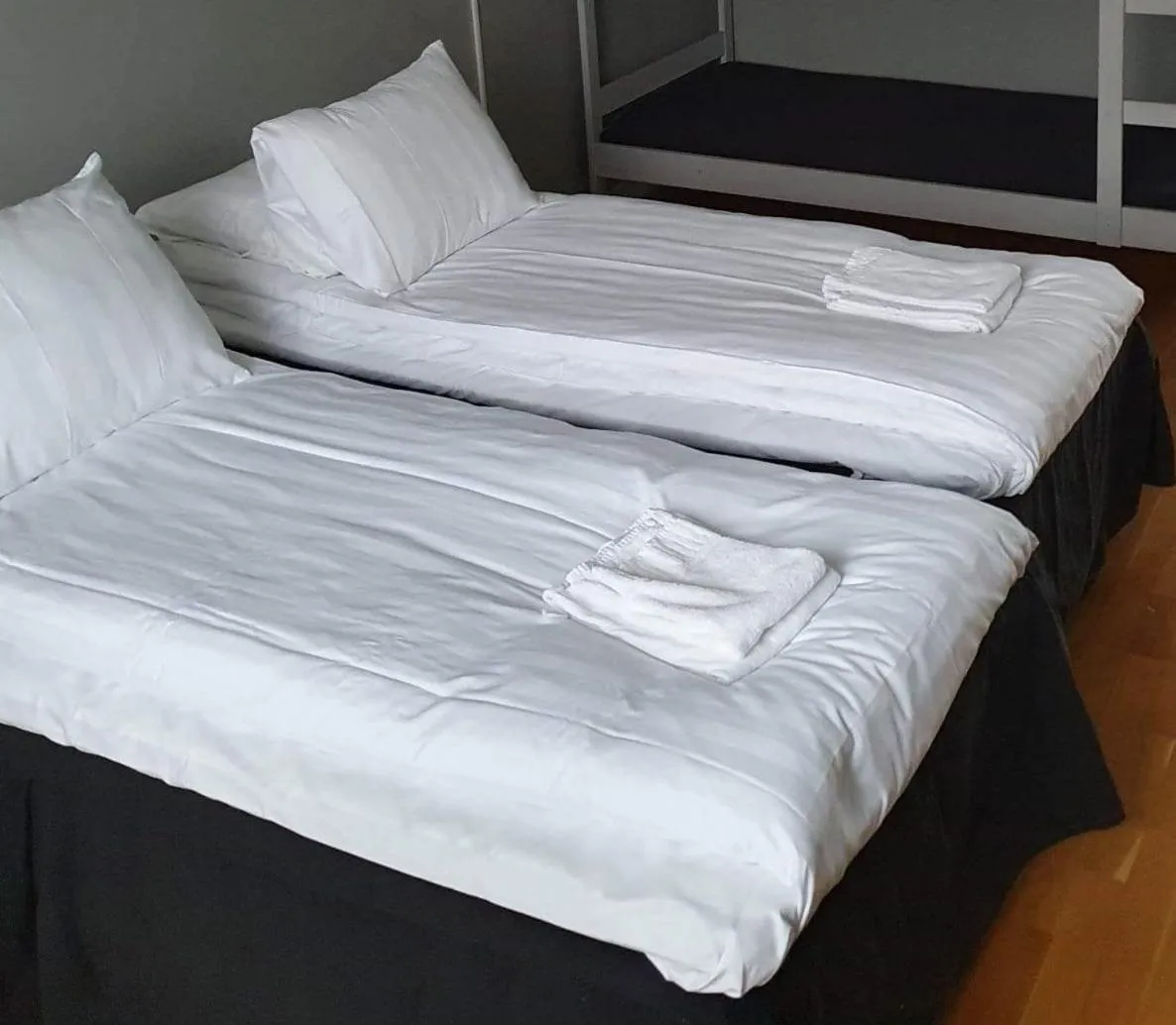 Bed in Hotell Eskilstuna