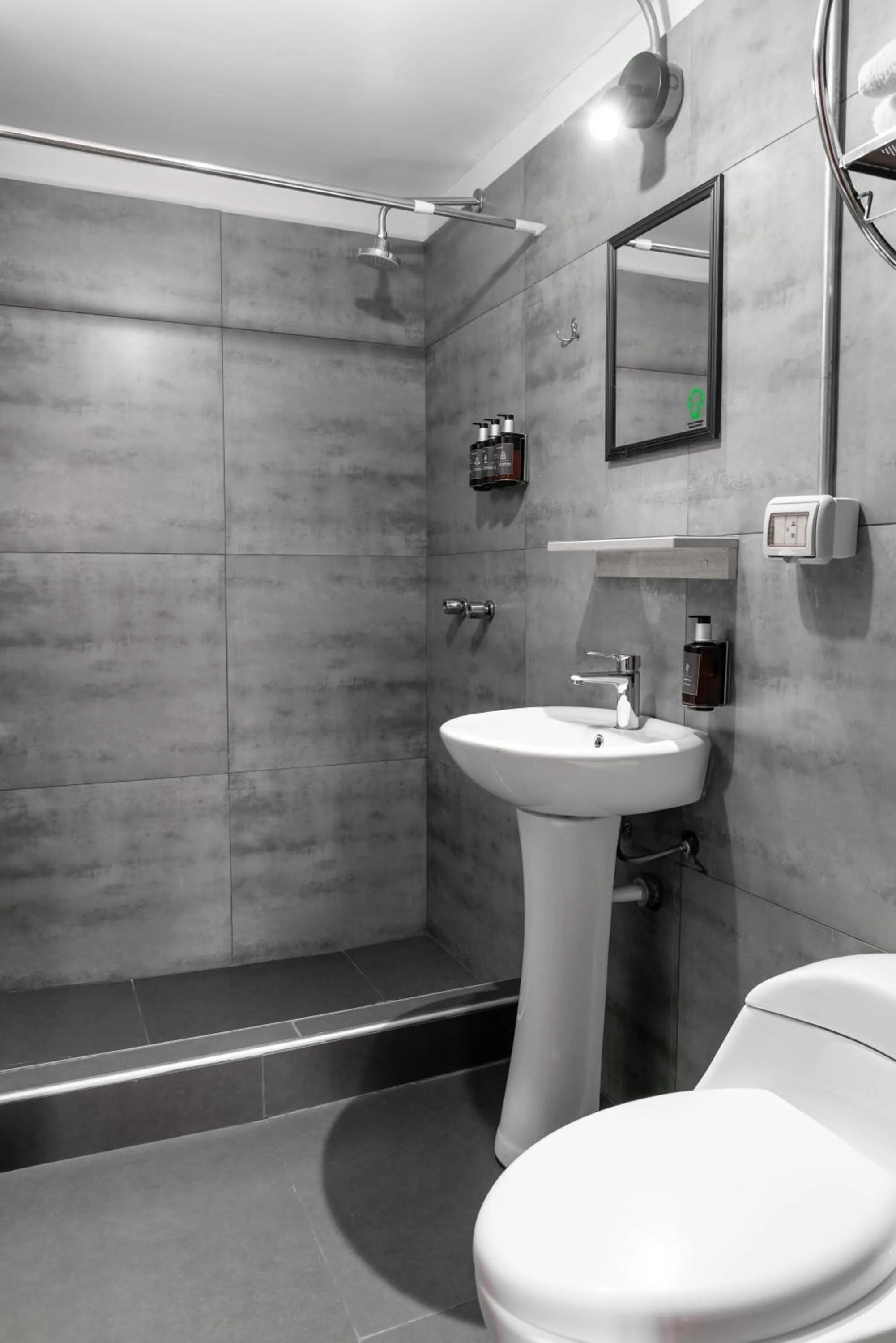 Shower in qema Arequipa