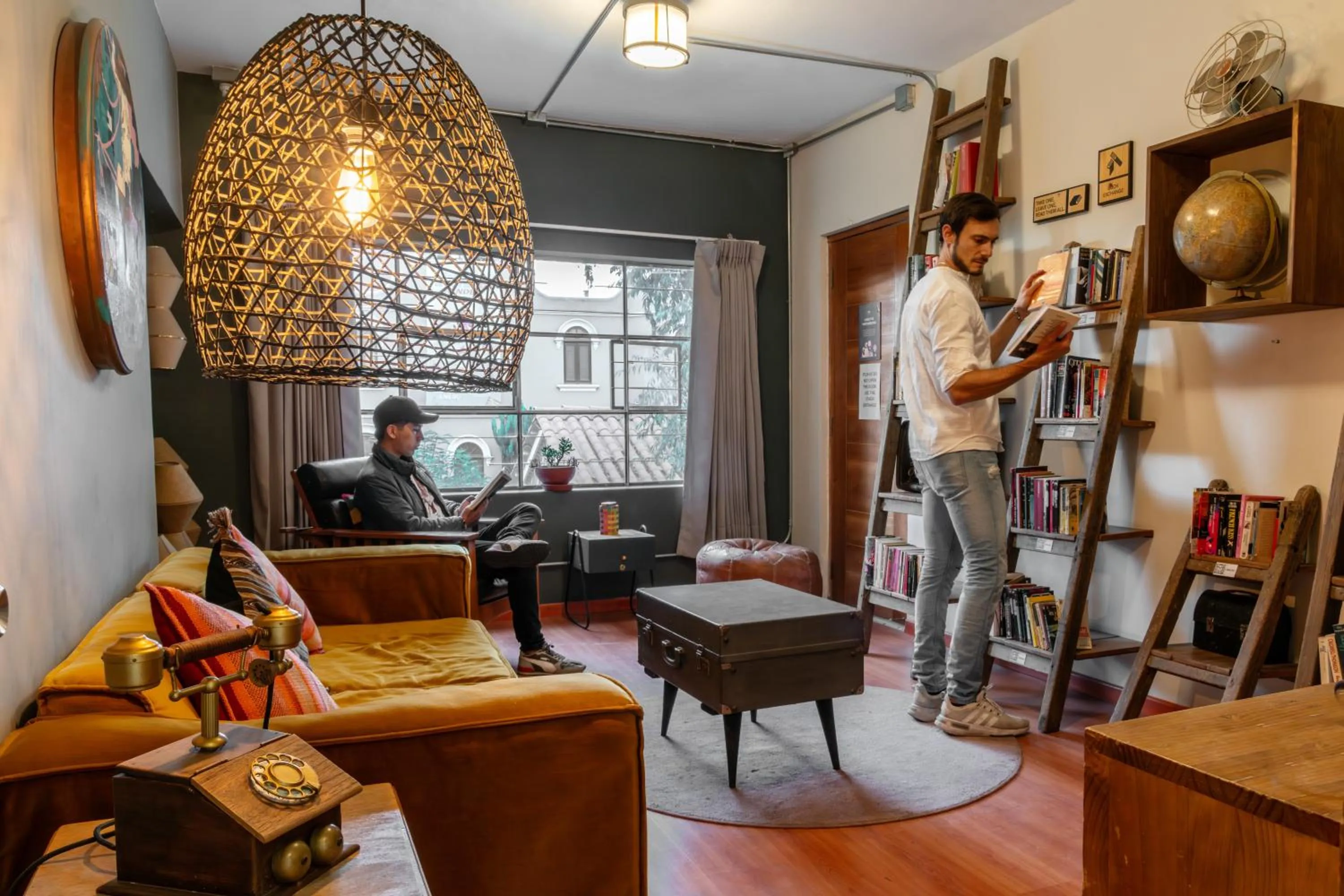 Library in qema Arequipa