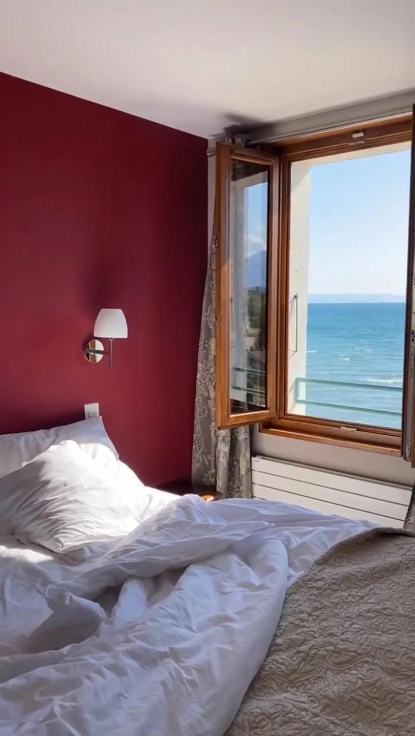 Bed in Hôtel de la Plage