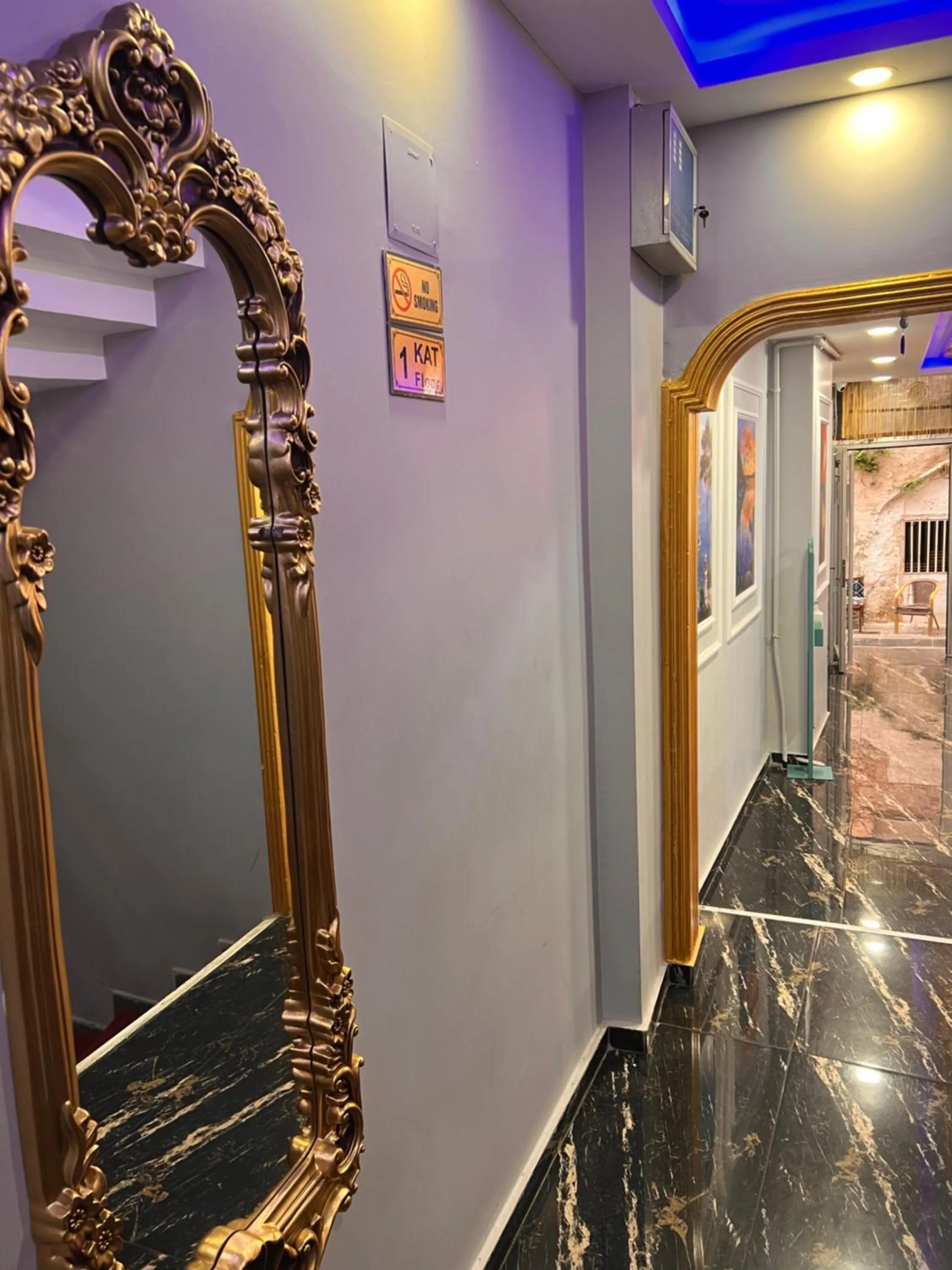 Massage in Sami hotel