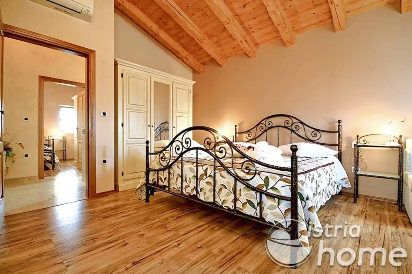 Bedroom, Bed in Villa Stella