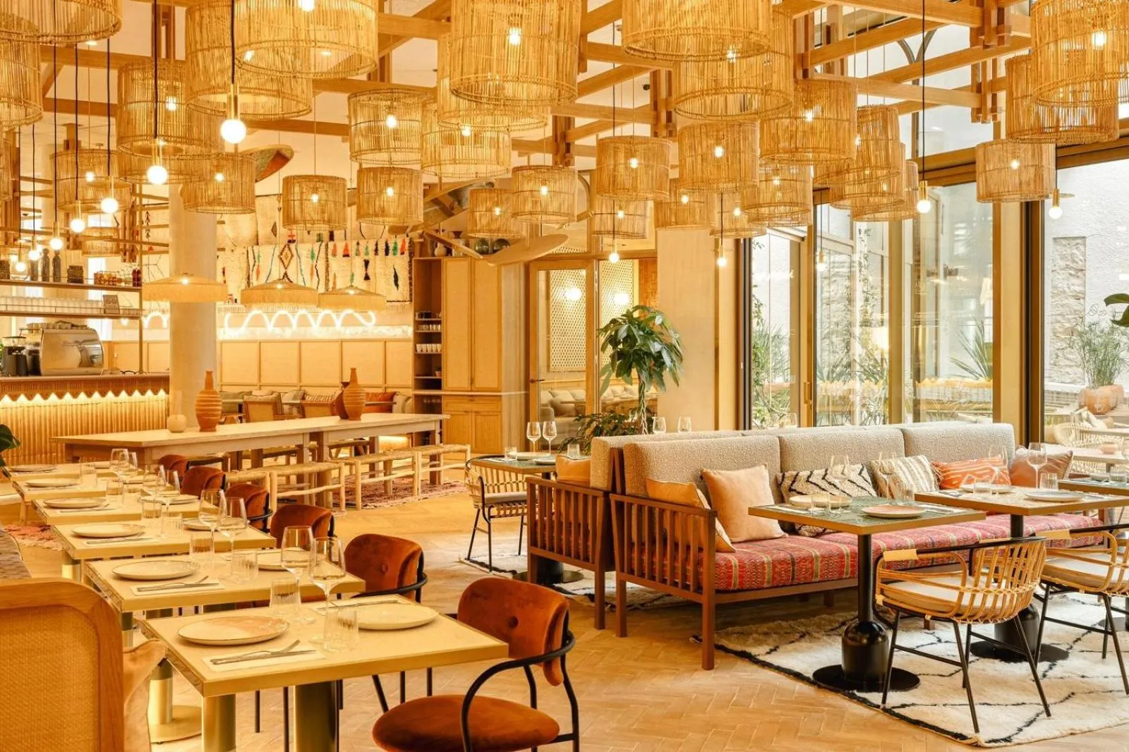 Restaurant/places to eat in Bloom House Hôtel & SPA