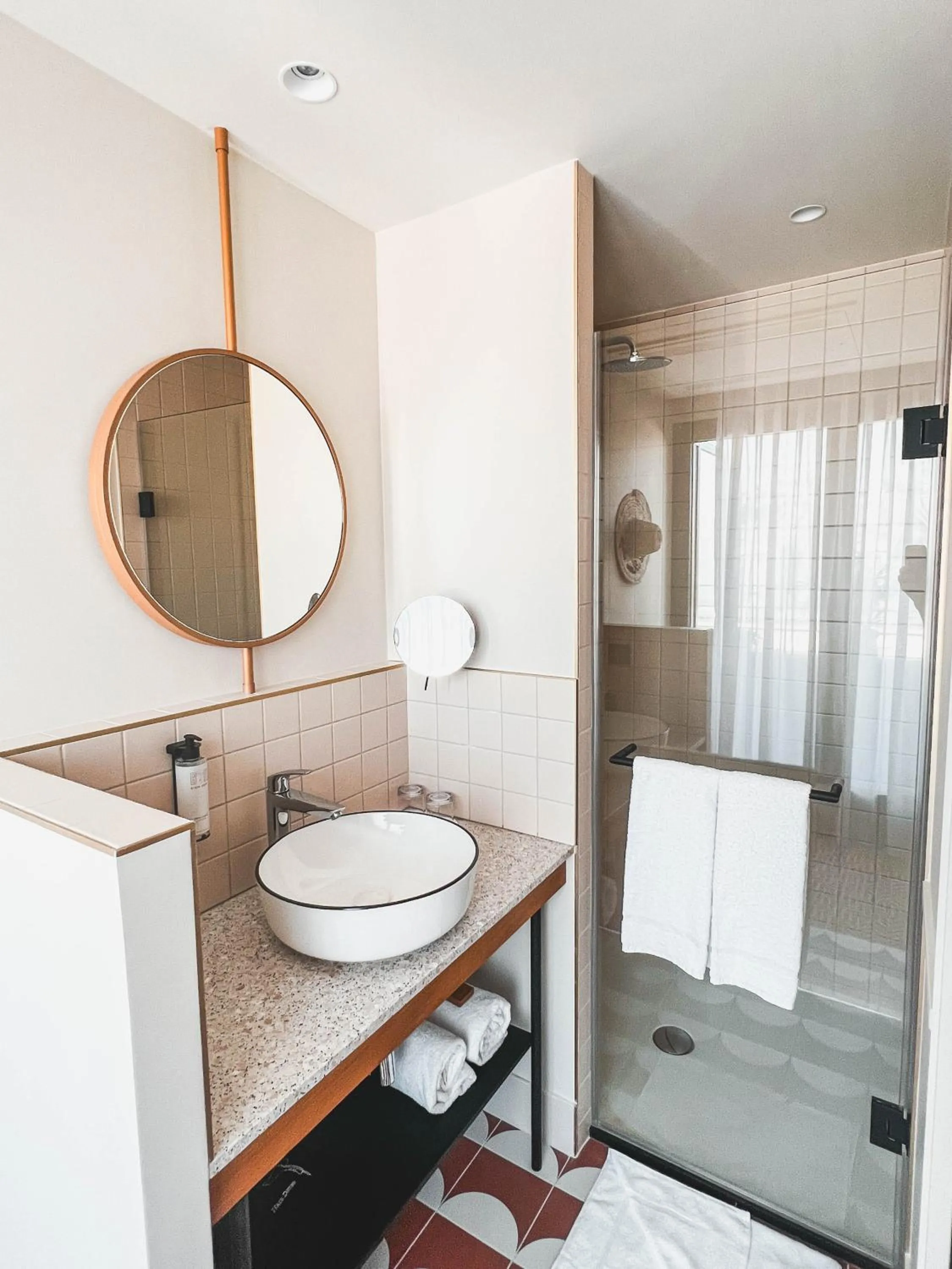 Shower in Bloom House Hôtel & SPA