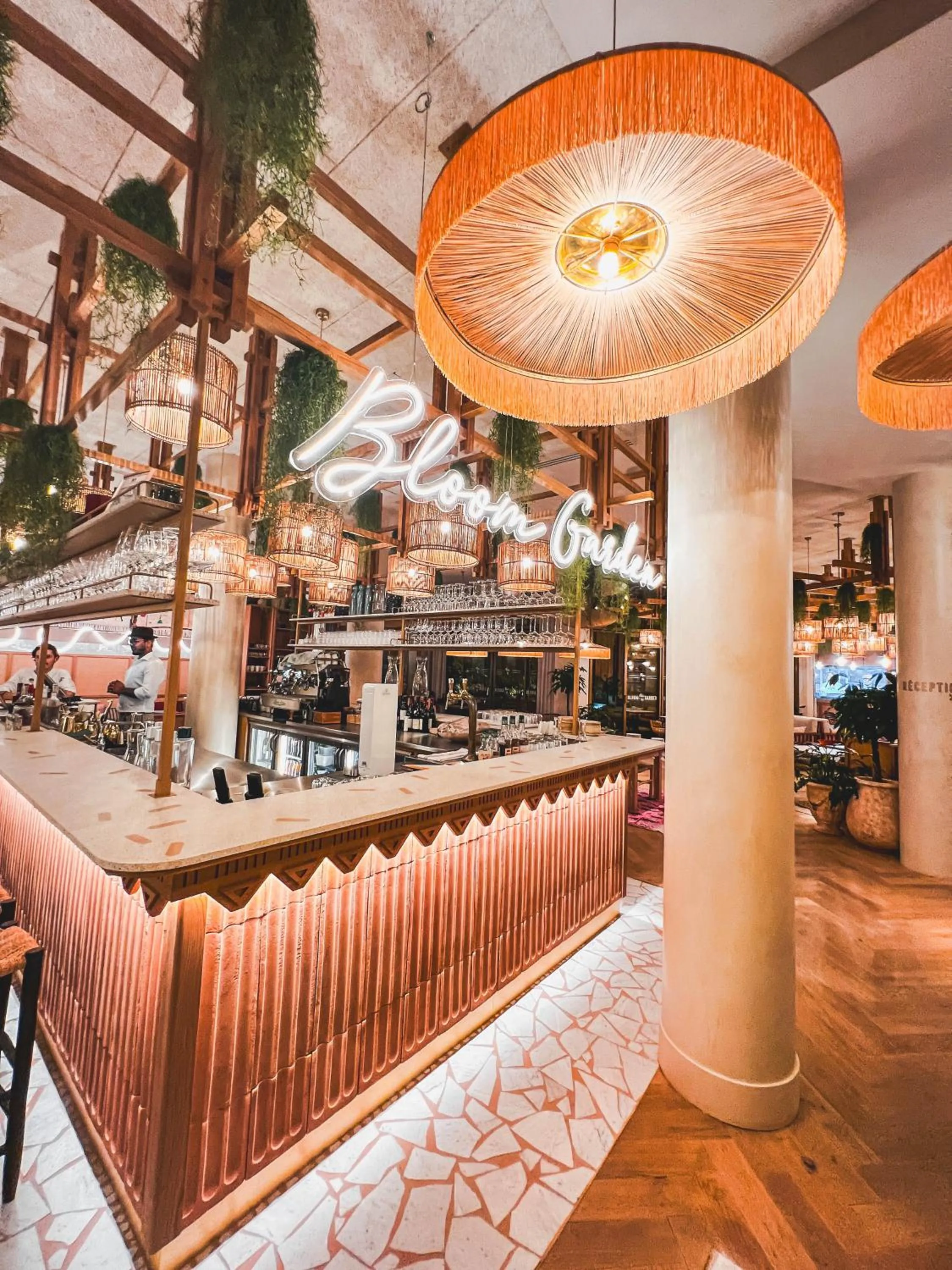 Lounge or bar in Bloom House Hôtel & SPA