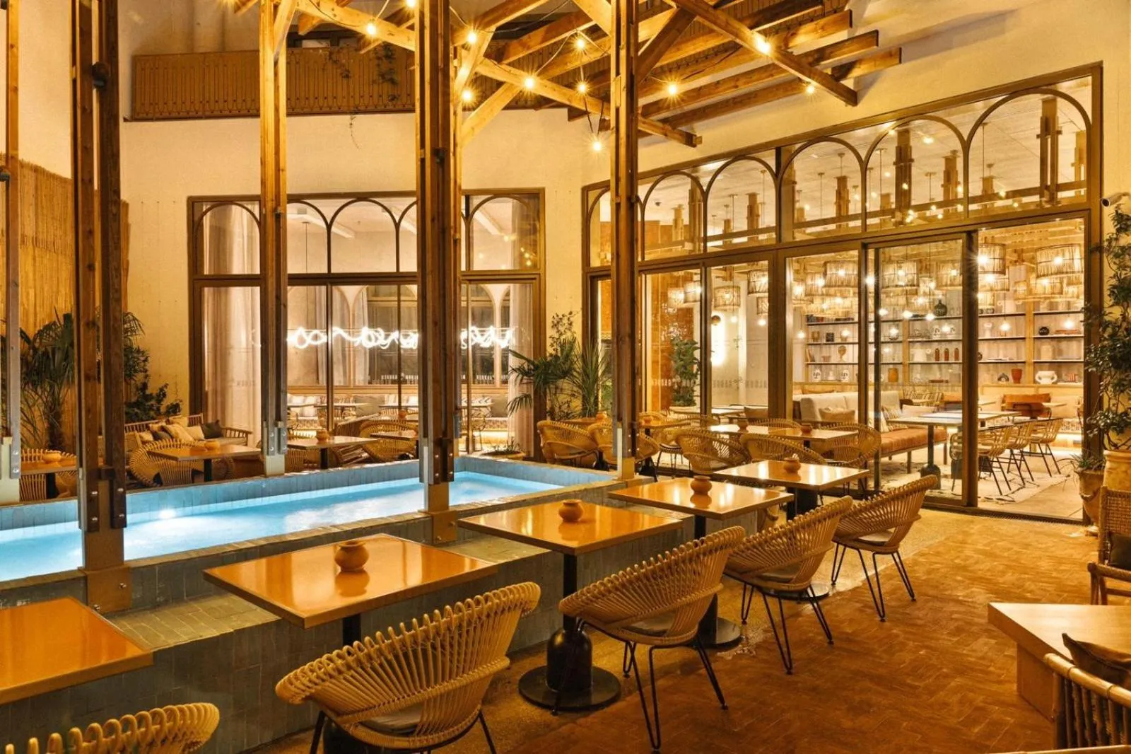 Patio in Bloom House Hôtel & SPA