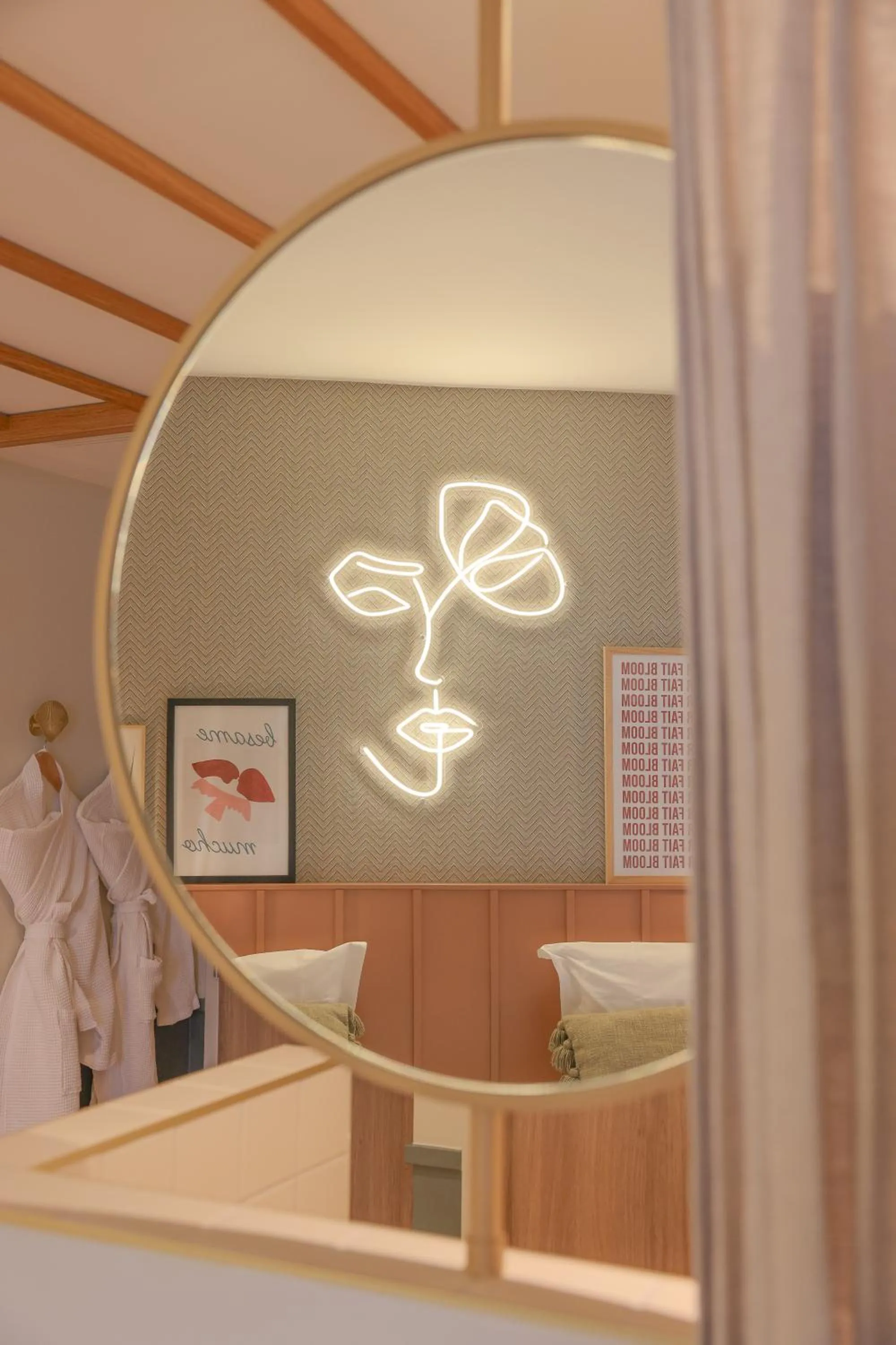 Bloom House Hôtel & SPA