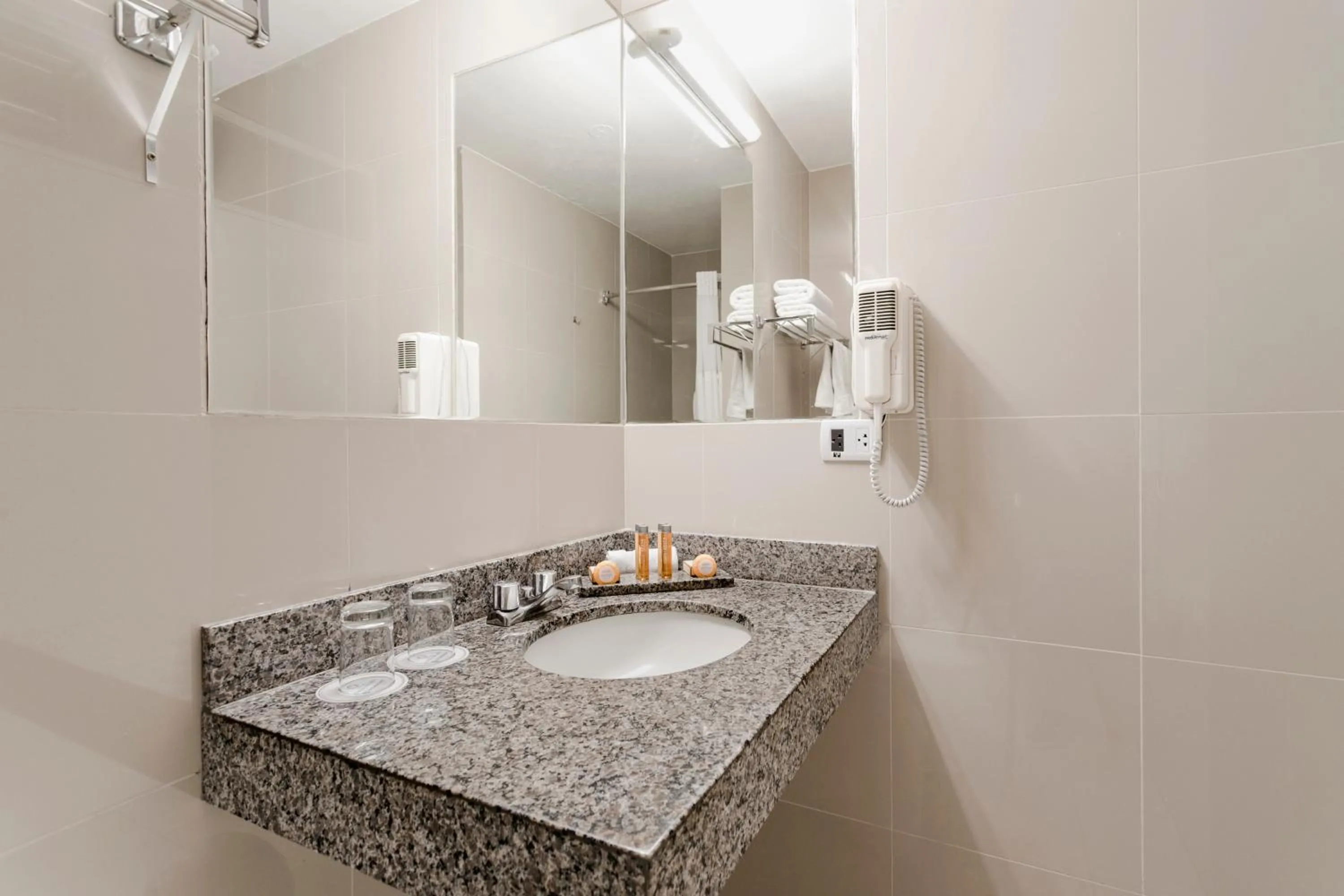 Bathroom in Wyndham Costa del Sol Chiclayo