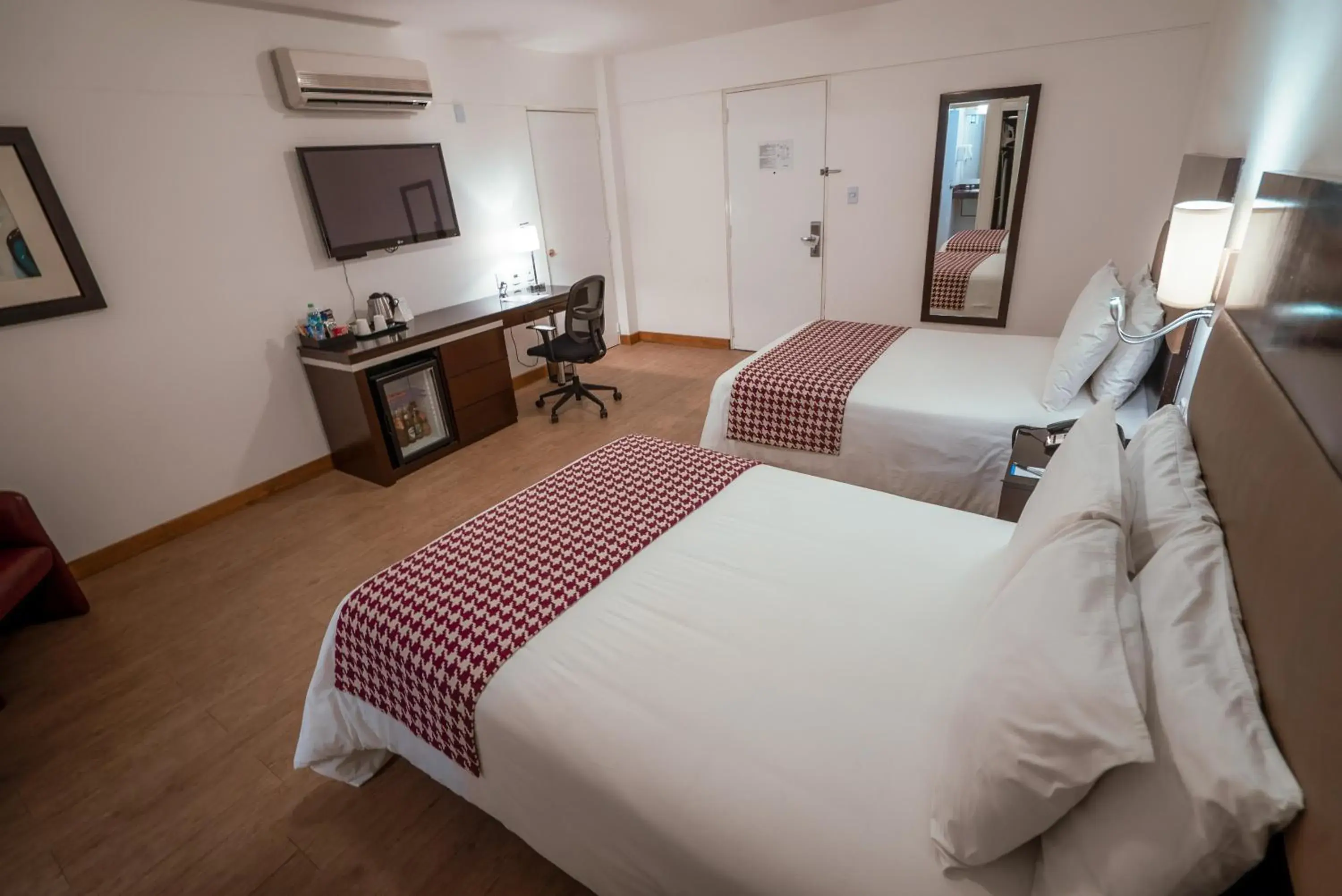 Superior Double Room with Two Double Beds - single occupancy in Wyndham Costa del Sol Chiclayo Superior Double Room with Two Double Beds - single occupancy in Wyndham Costa del Sol Chiclayo