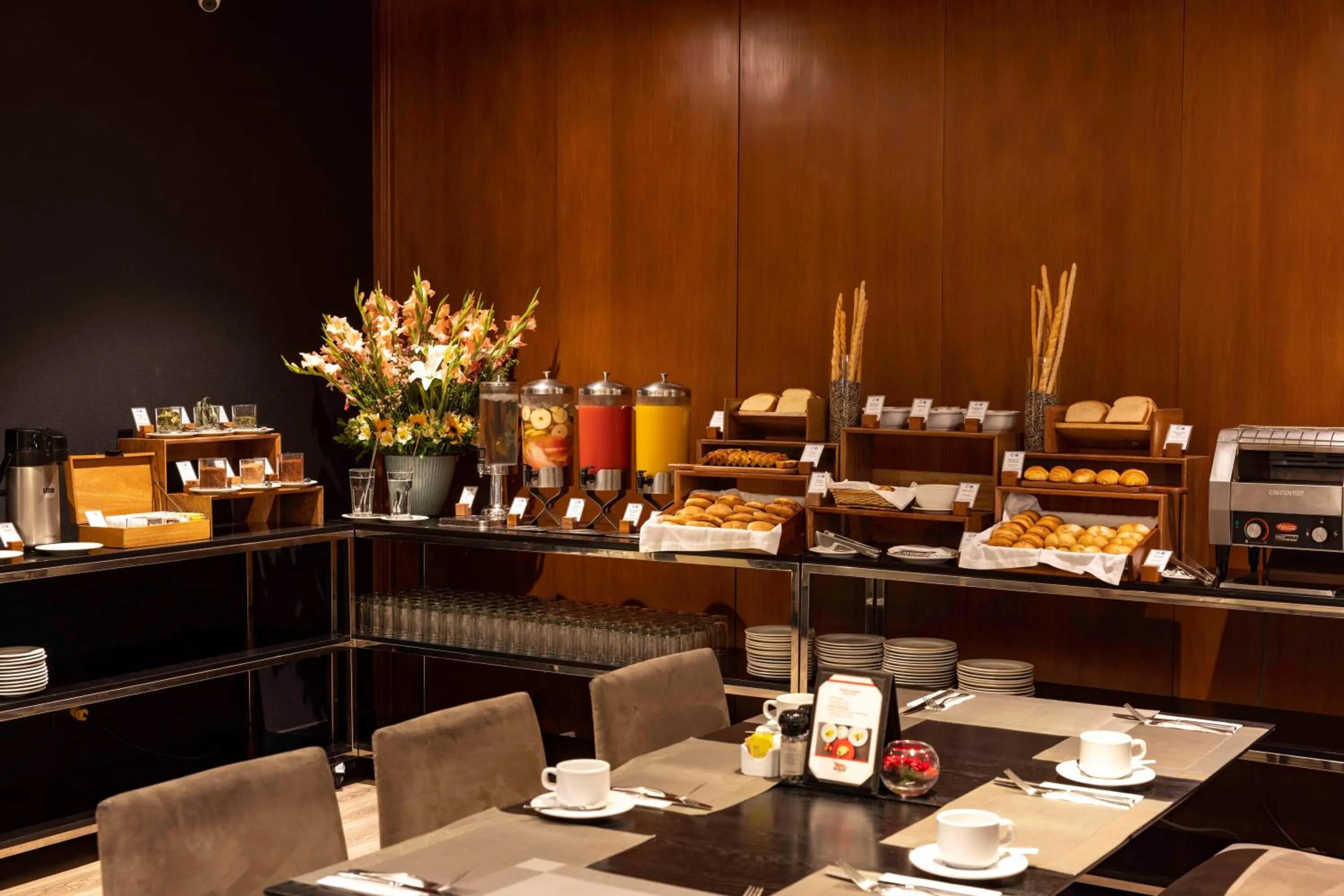 Restaurant/places to eat in Wyndham Costa del Sol Cajamarca